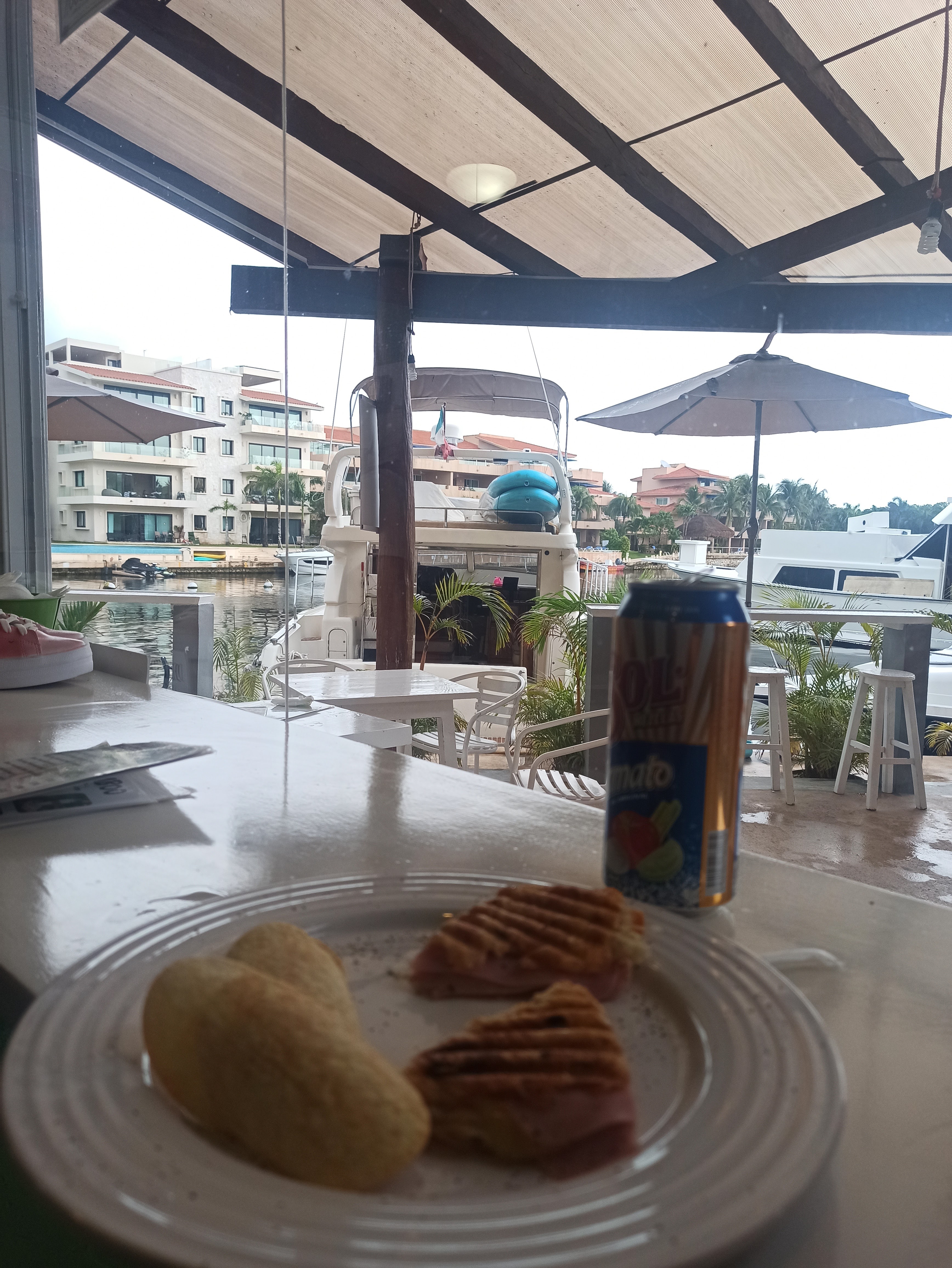 Bamboo Cafe & Smoothies image 4