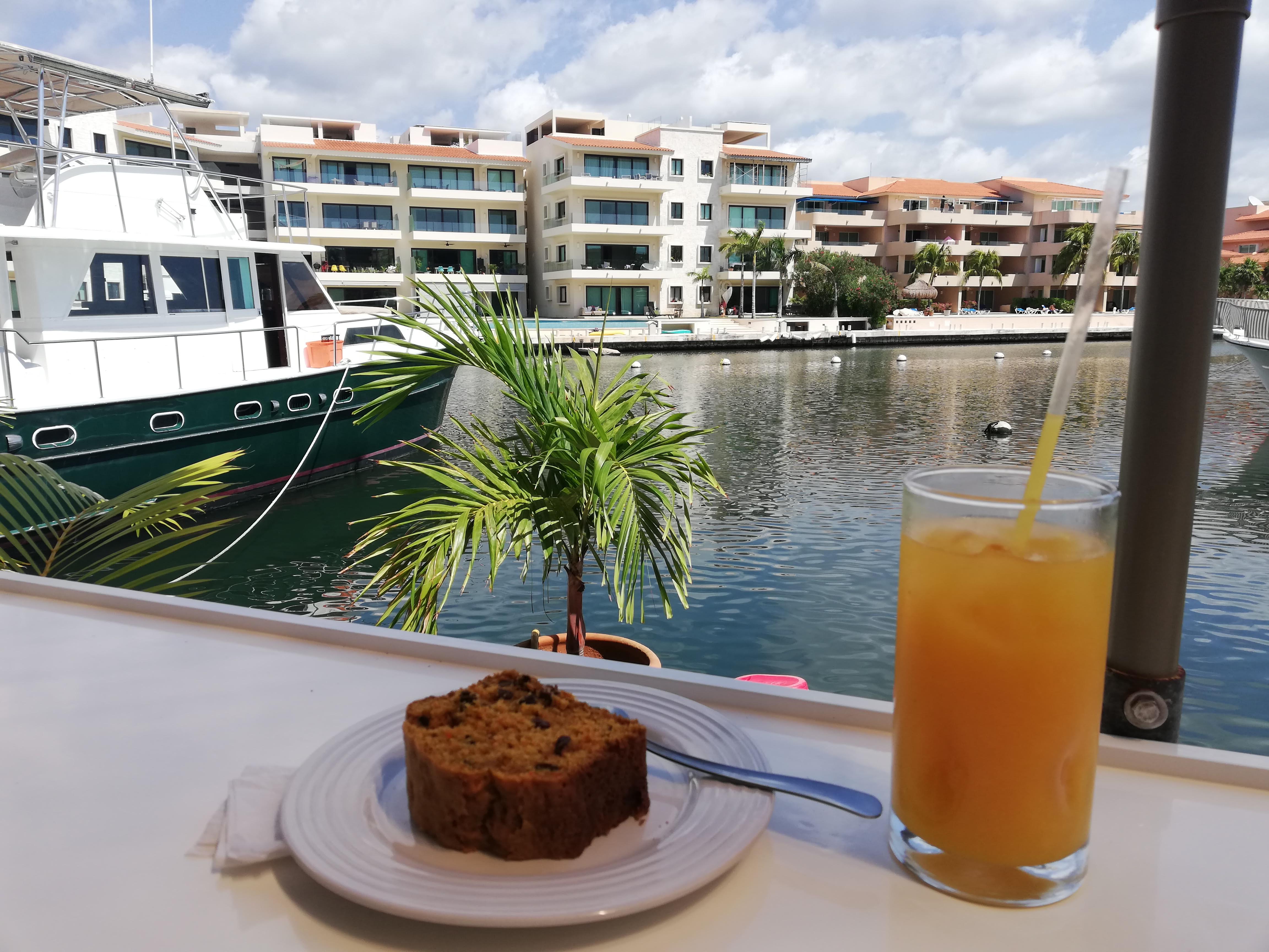 Bamboo Cafe & Smoothies image 8