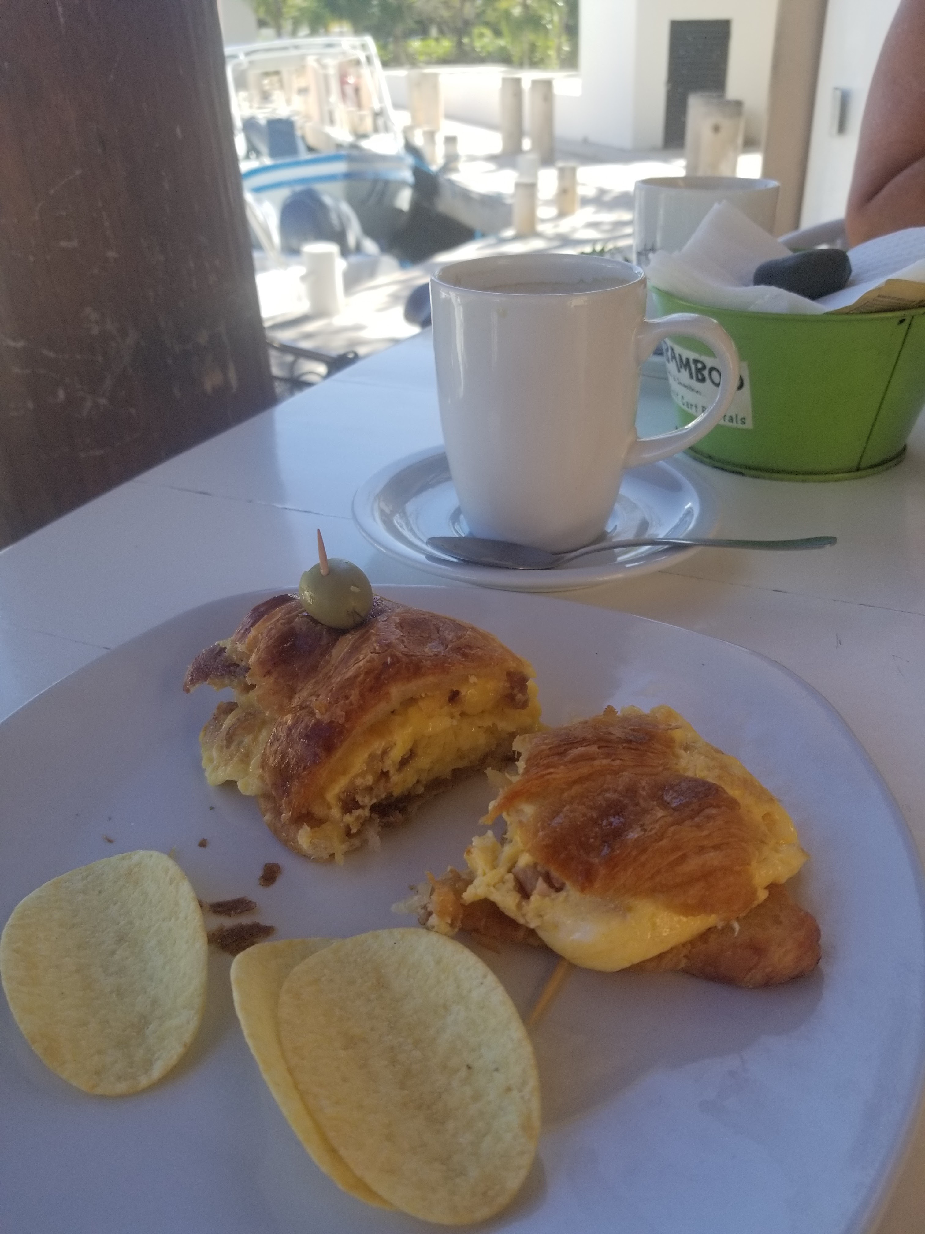 Bamboo Cafe & Smoothies image 9