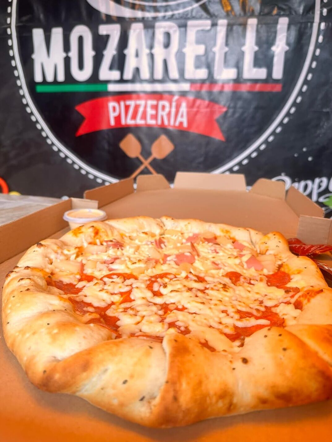 Pizzas Mozarelli image 4