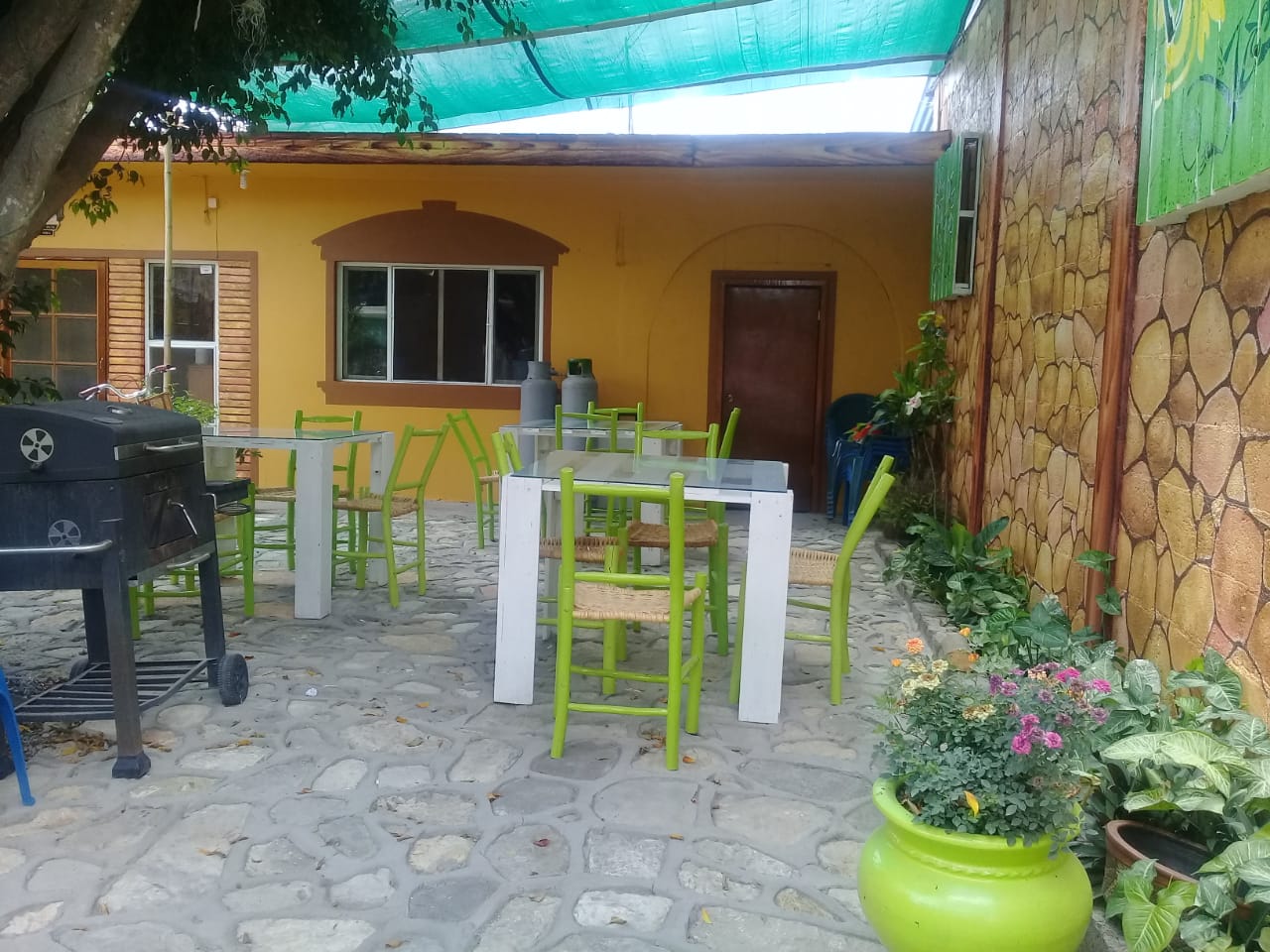 Pizzería La Reyna image 2