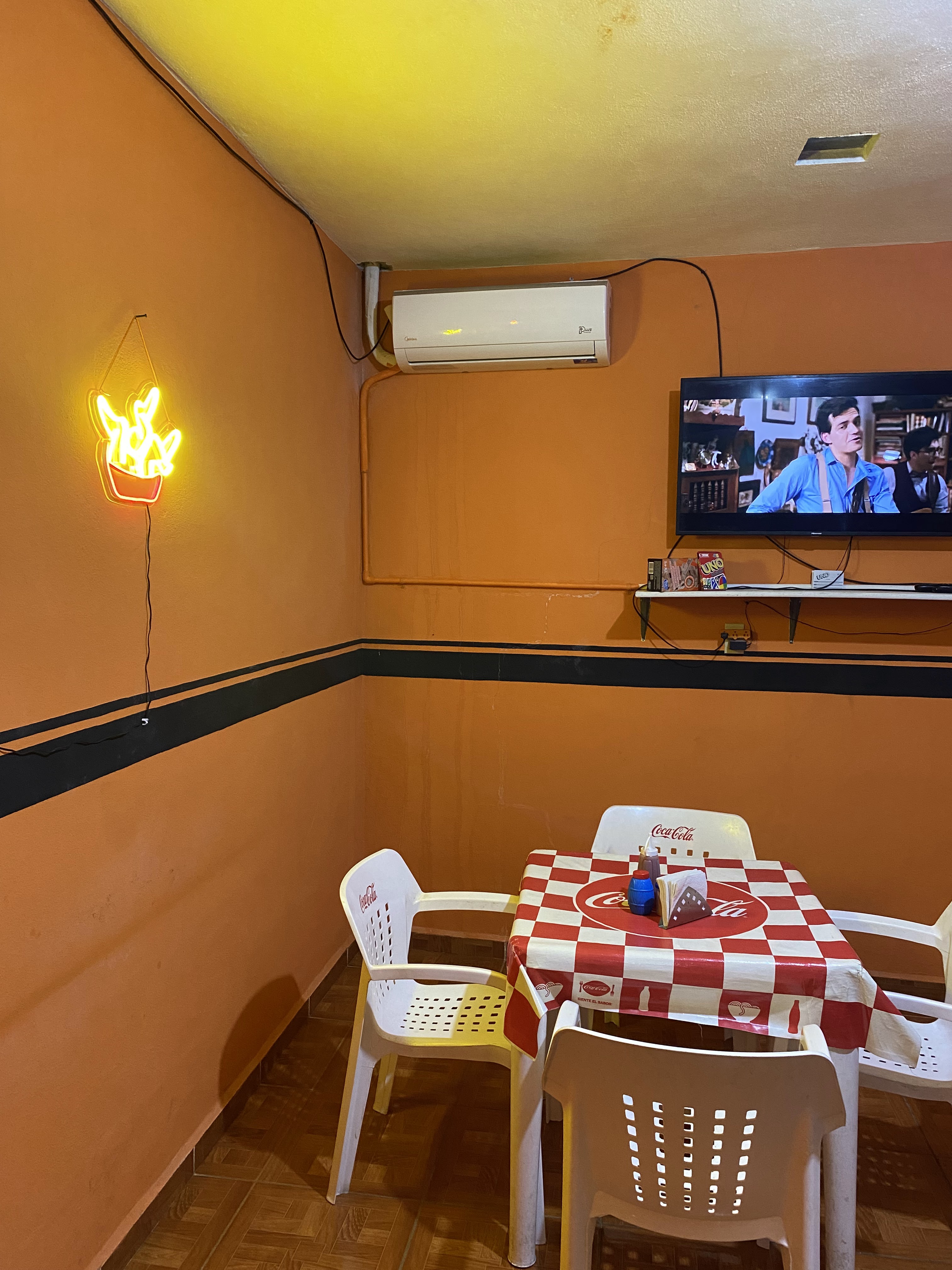 Tavo's kitchen image 4