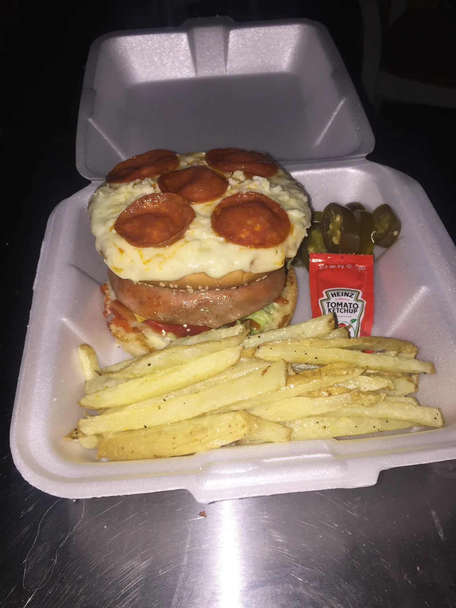 Tavo's kitchen image 10