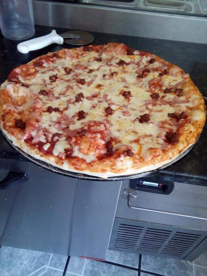 Restaurante y pizzeria Napoles image 2