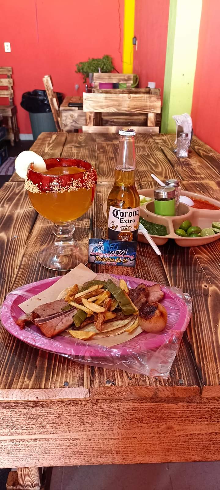 Taquería " El 10 " Sucursal CENTENARIO image 2