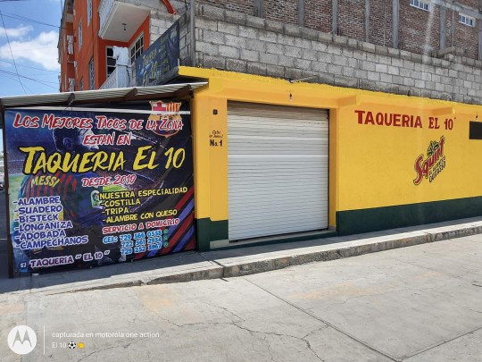 Taquería " El 10 " image 8