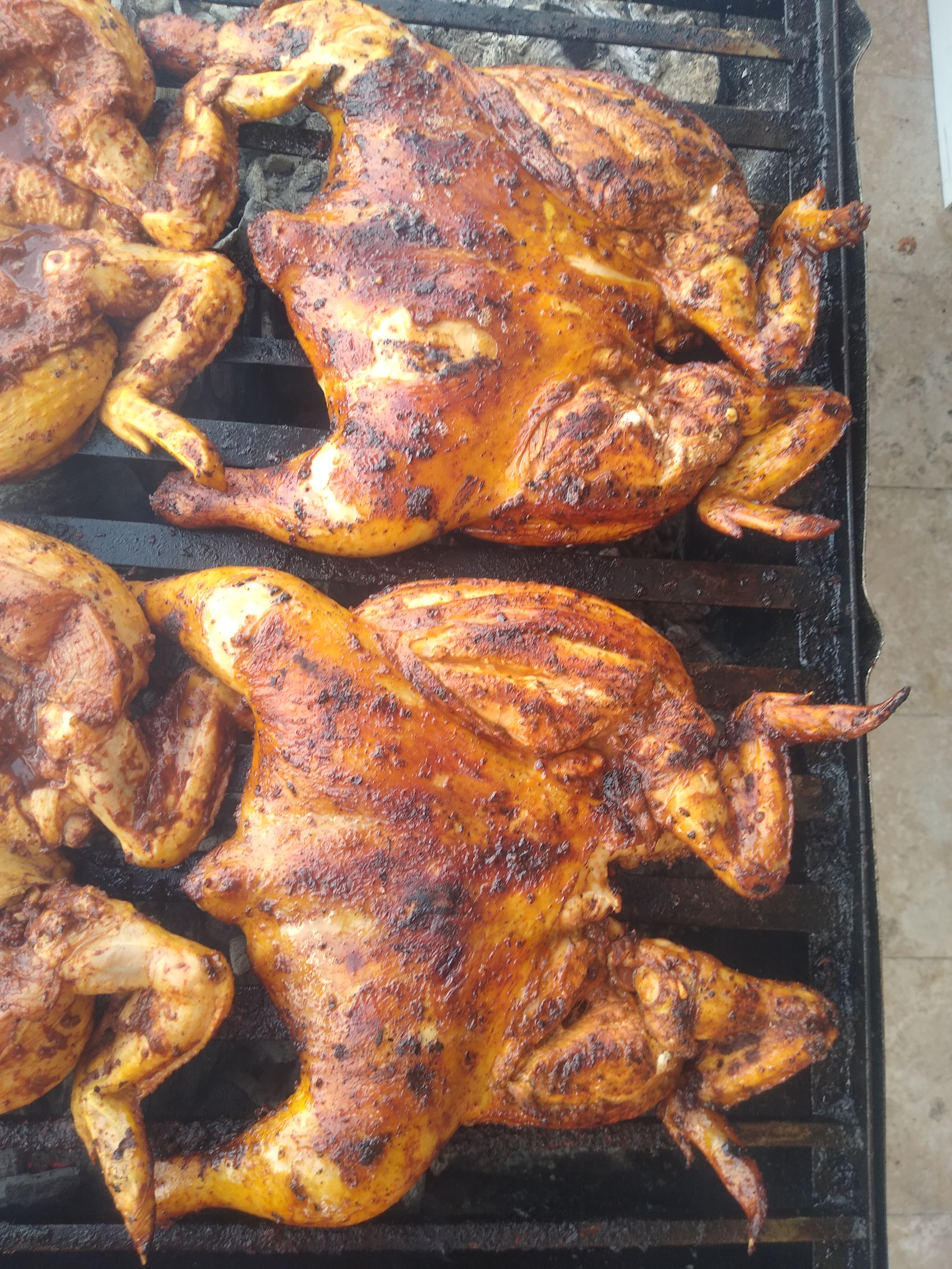 Chubby Chicks pollos asados al carbón image 8