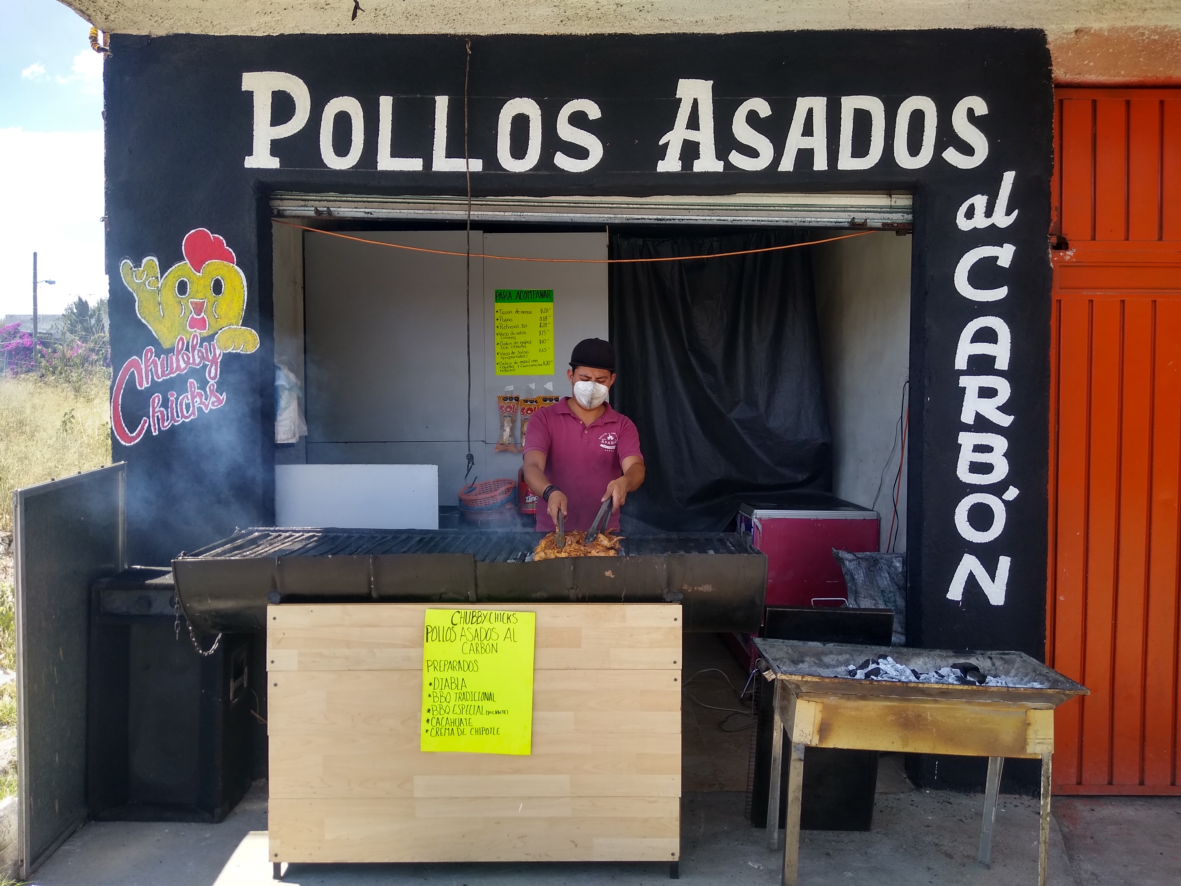 Chubby Chicks pollos asados al carbón image 10