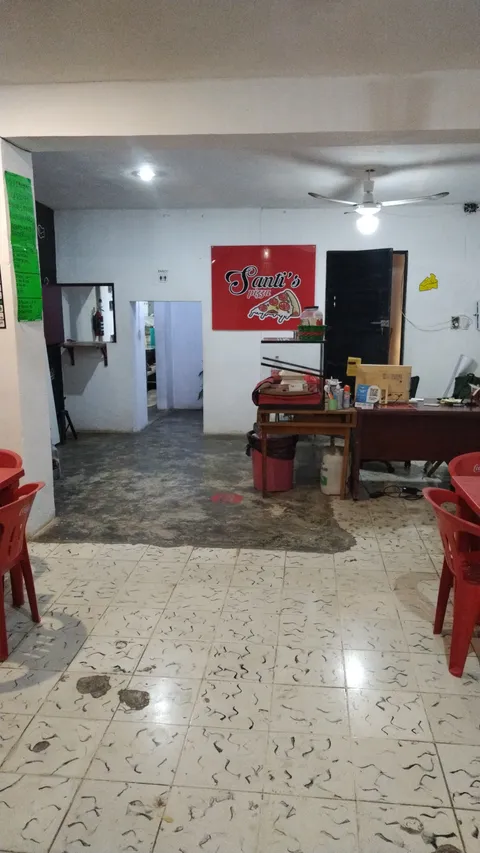 Santi's Pizza image 3