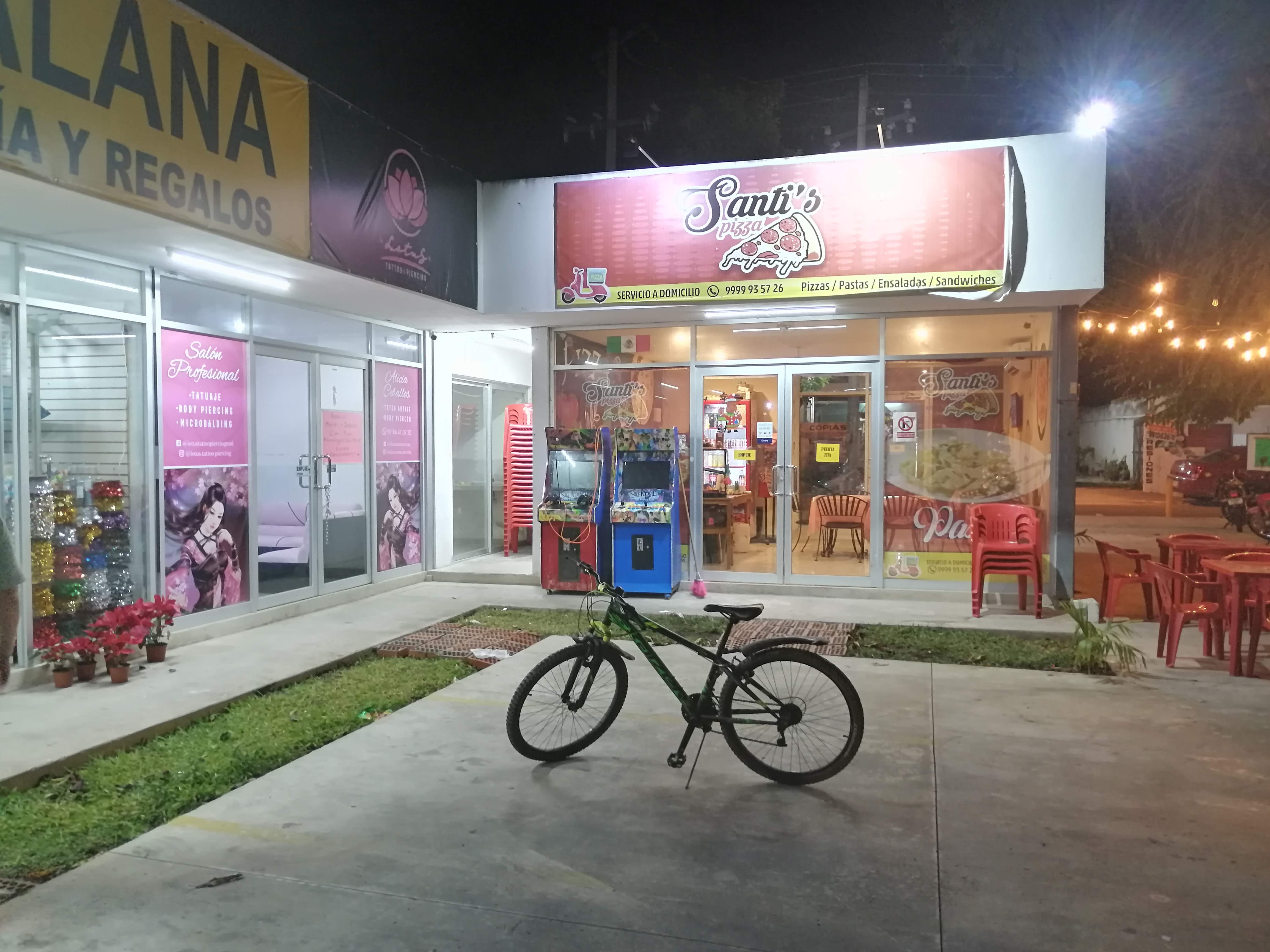 Santi's Pizza image 5