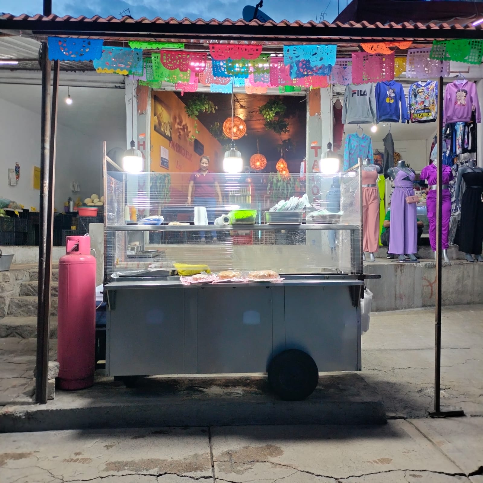 TAQUERIA LEO image 3