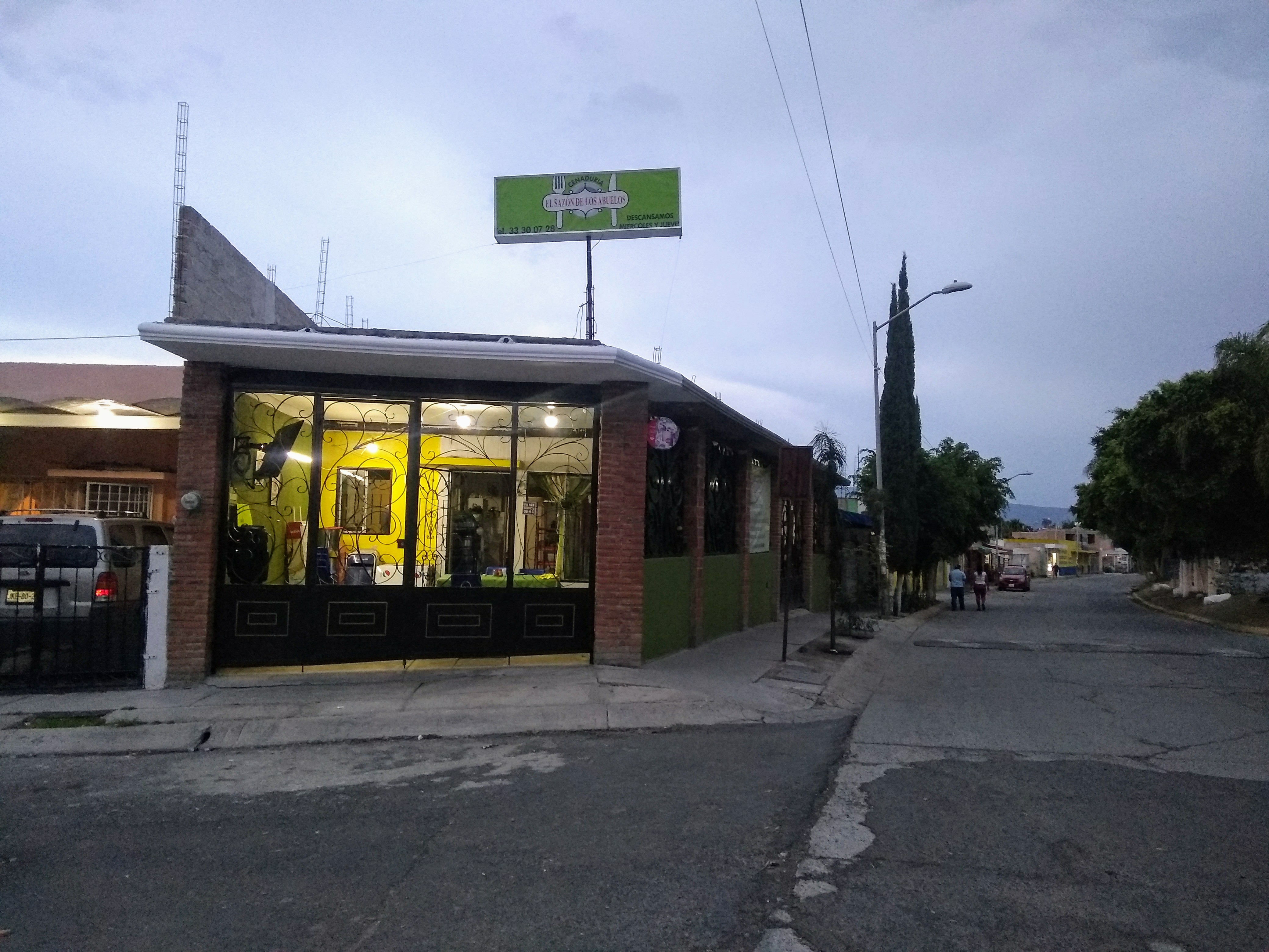 El Sazón de Los Abuelos image 1