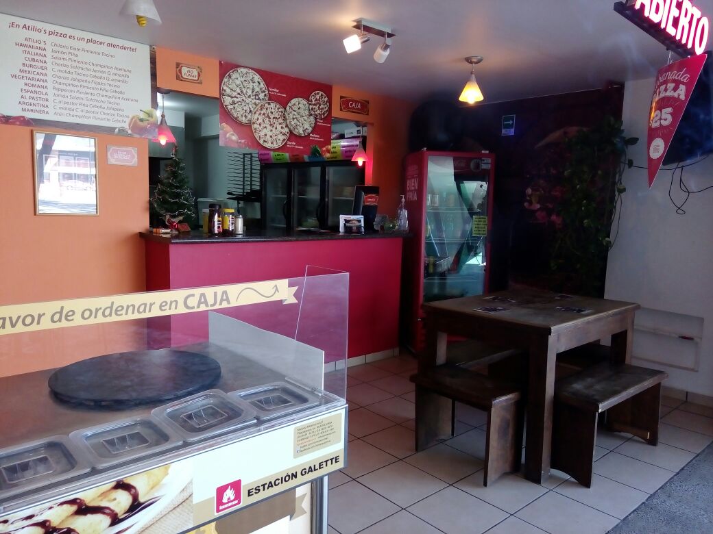 Atilios Pizza image 4