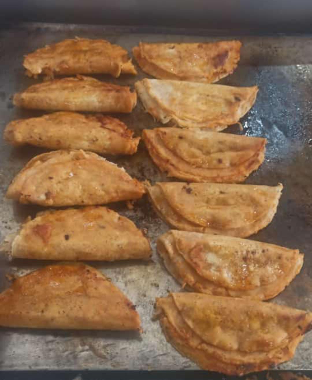 Tacos de barbacoa las mona's image 2