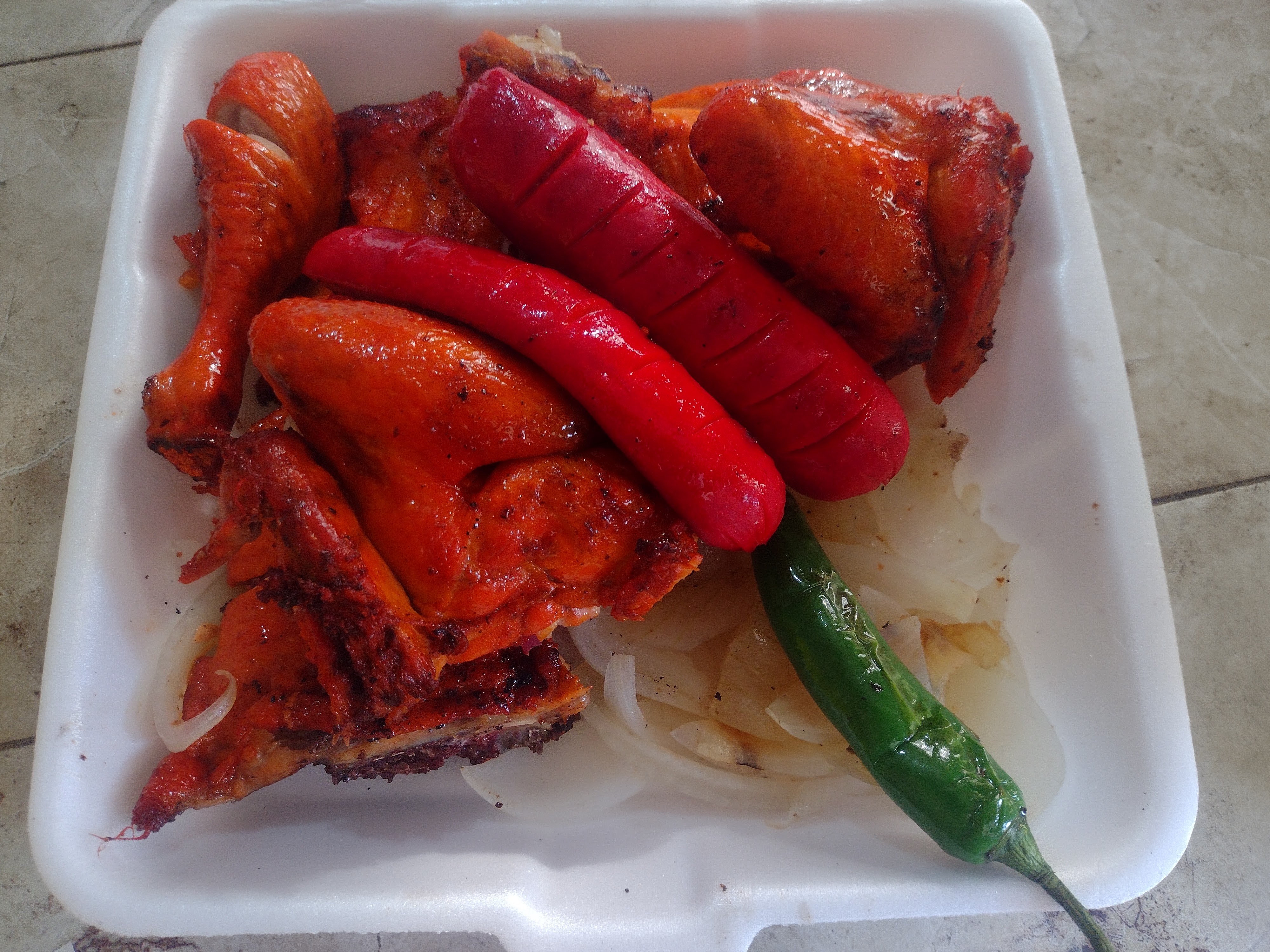 Pollos y tacos la güera image 2