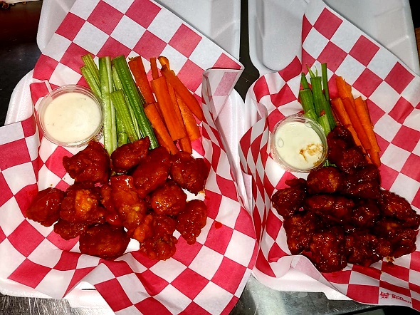 Neno'S Alitas Adictivas image 7