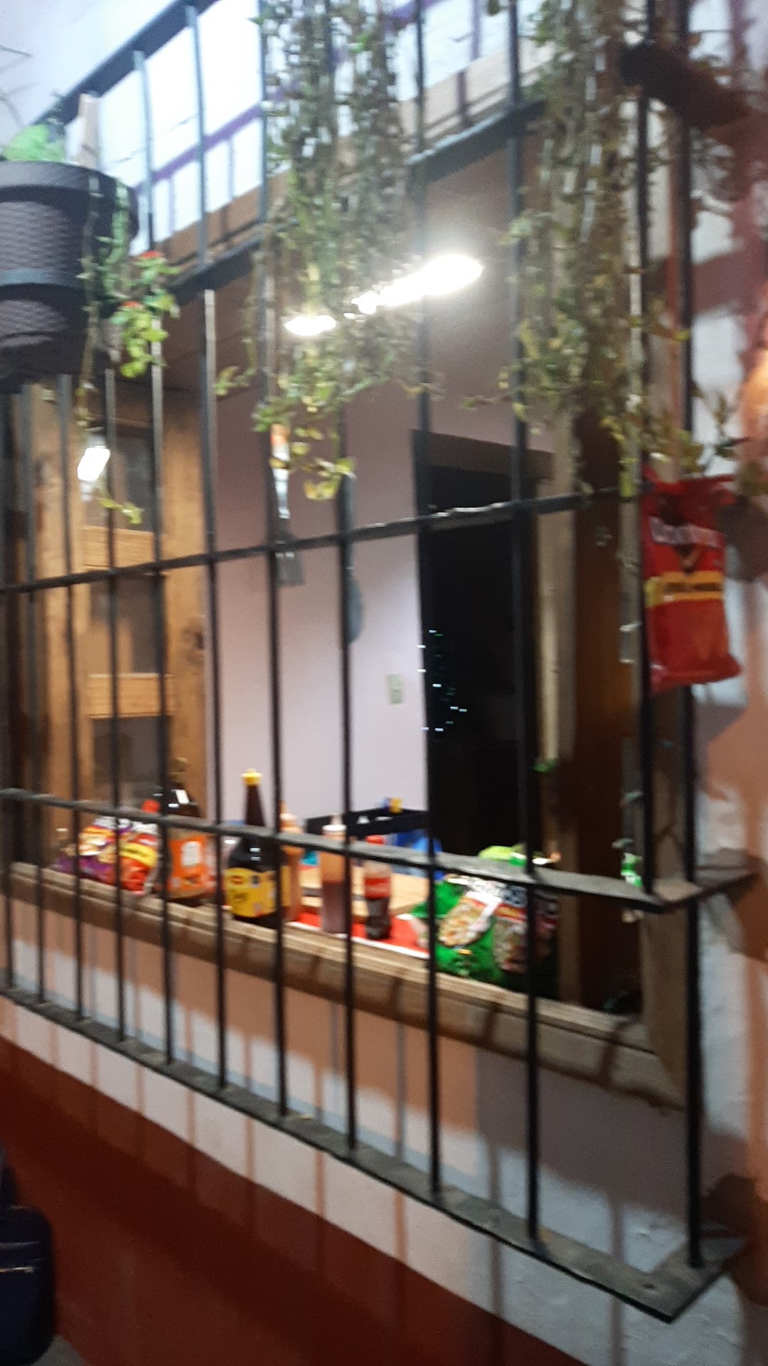 EL BUEN HOMBRE image 7