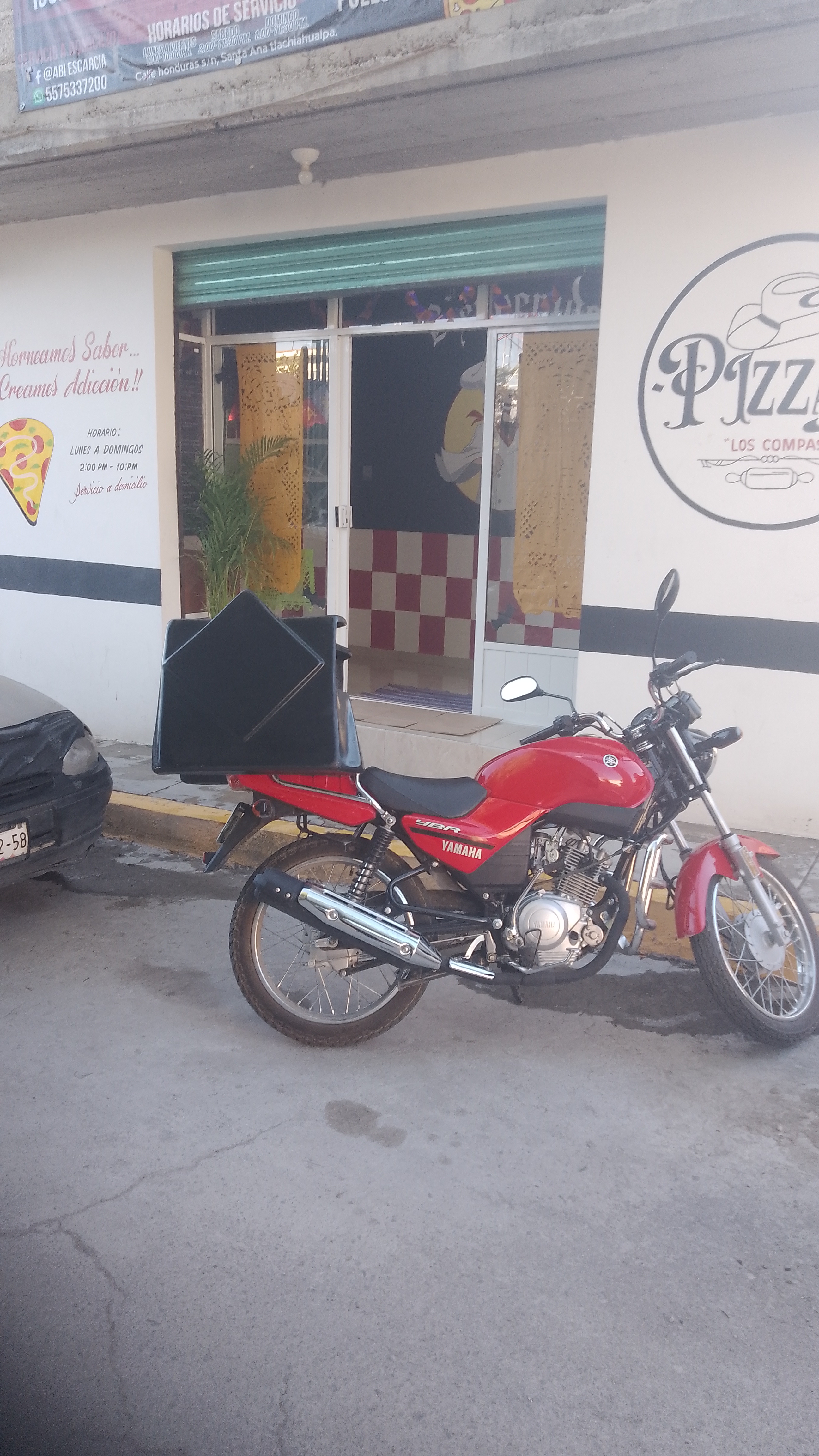 Pizzas los compas image 1