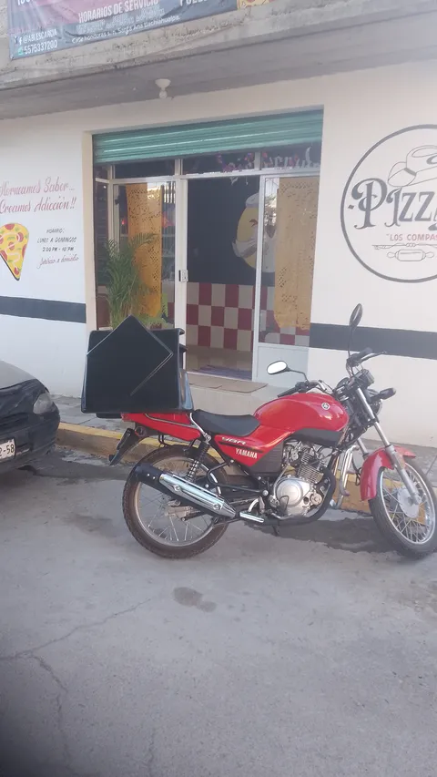 Pizzas los compas image 1