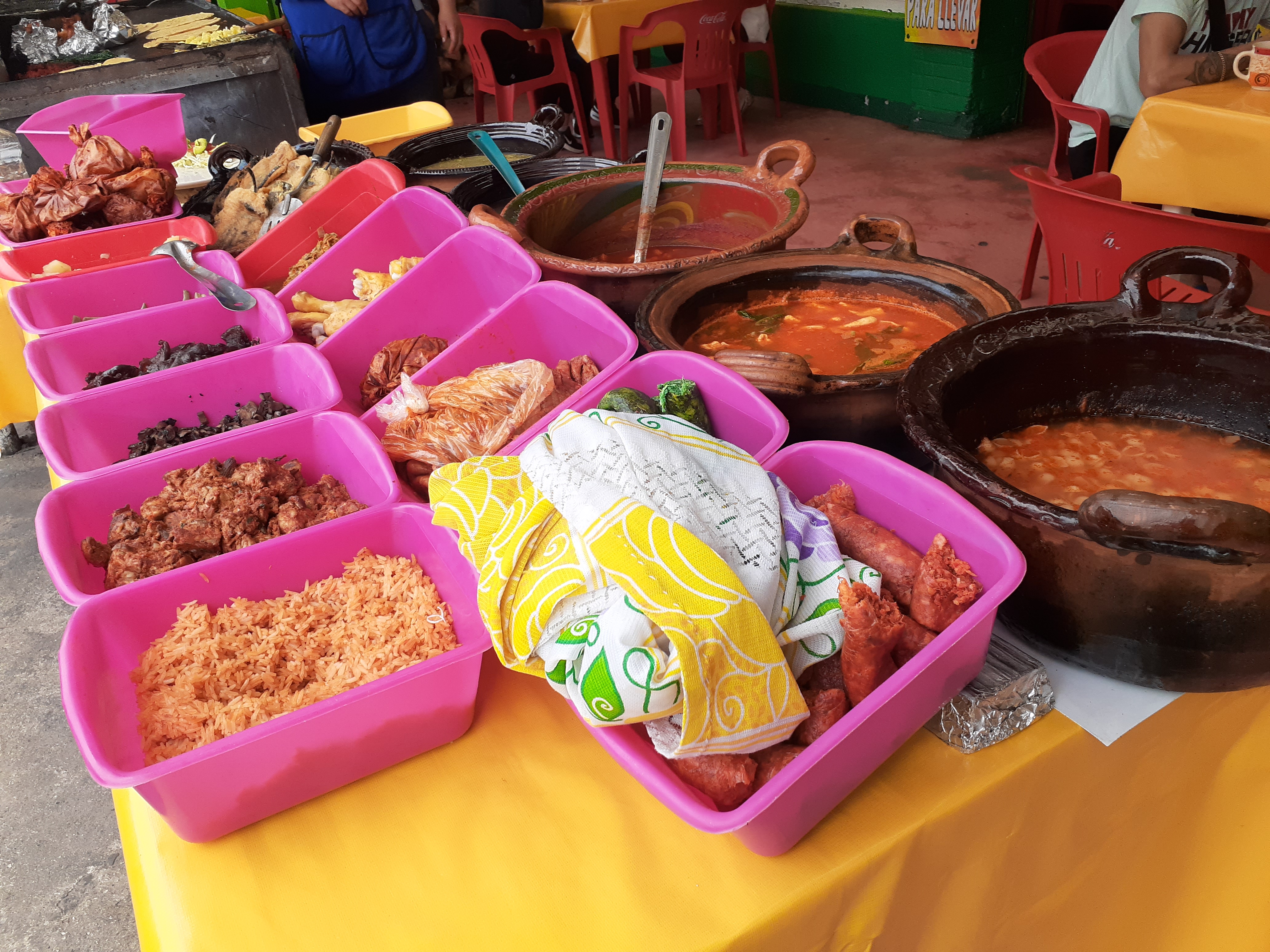 Tienda y restaurant 2 hermanos image 2