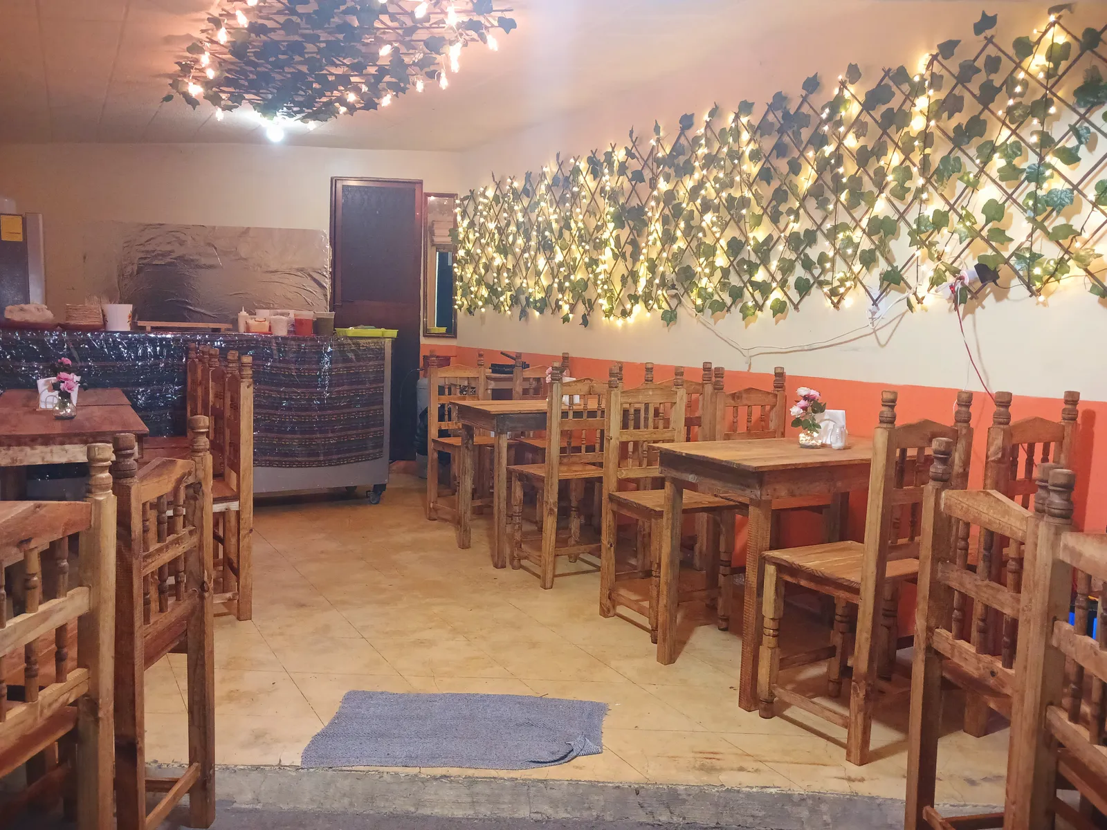 La cenaduria image 1