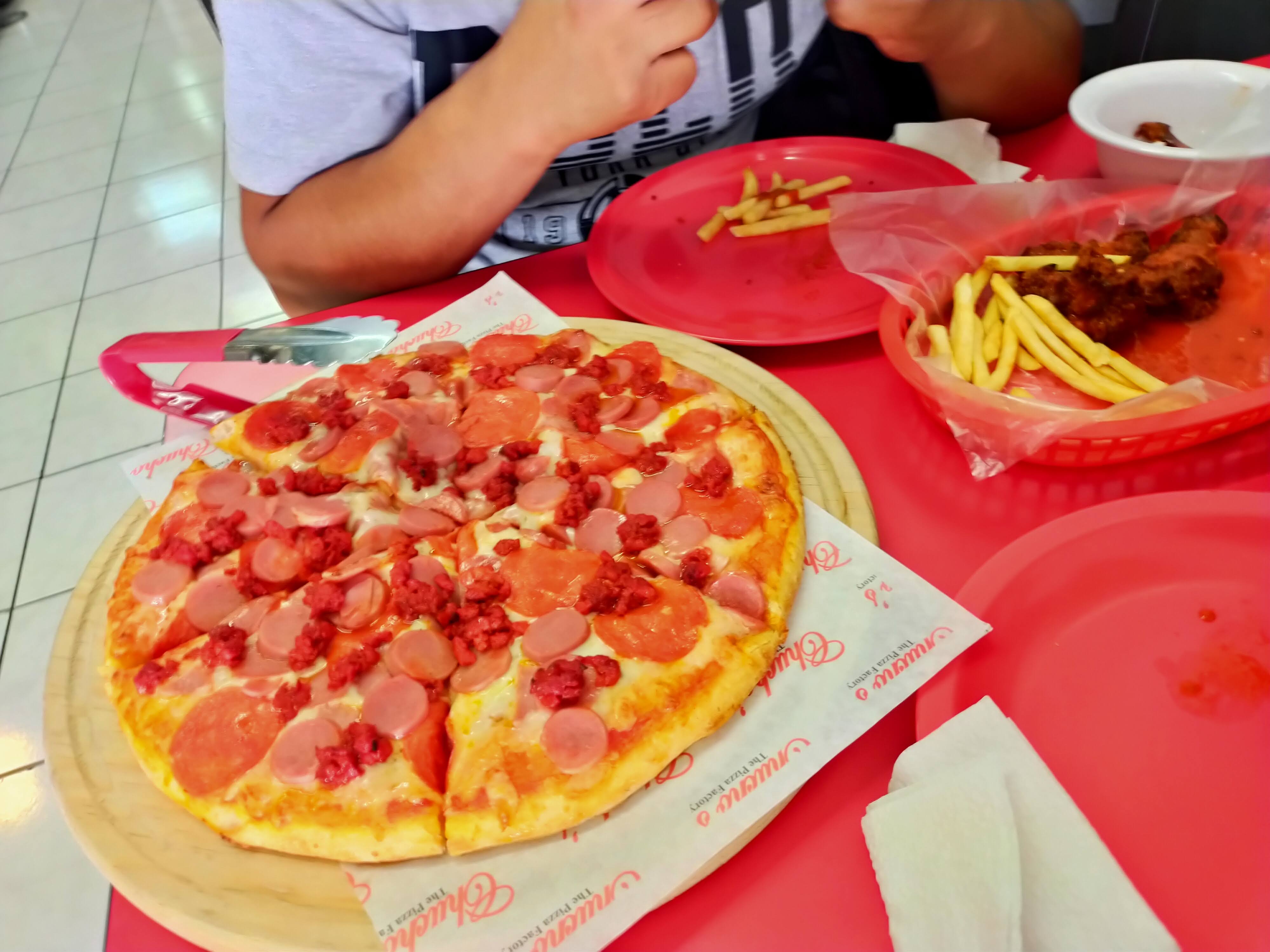 Chucho's Pizza image 4