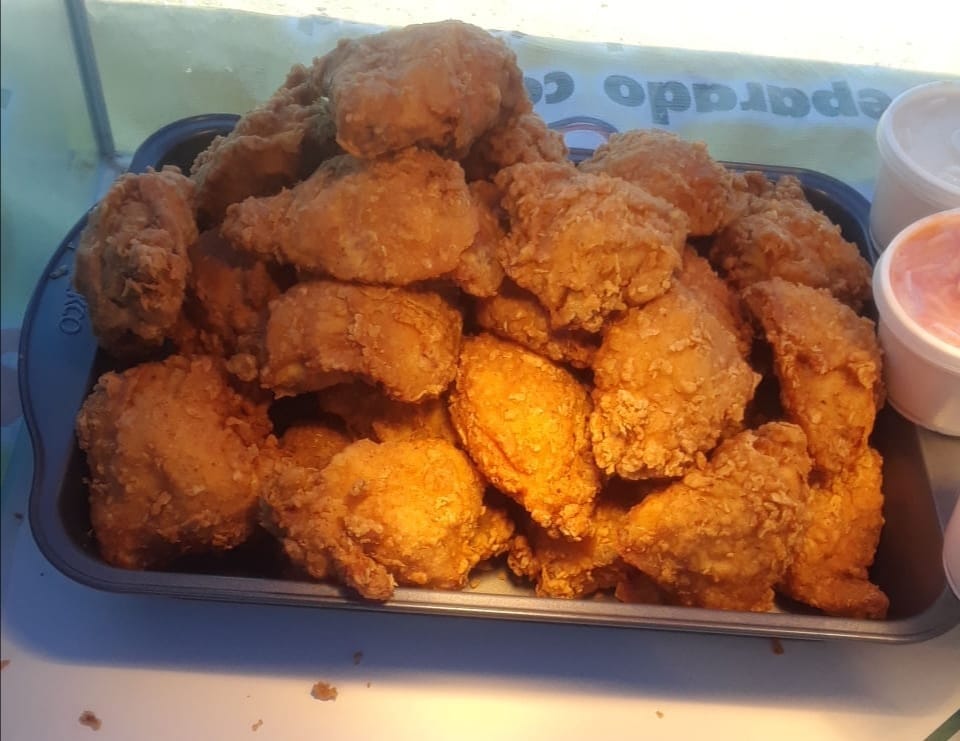 Pollo Frito Charlys image