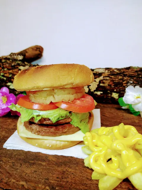 Afronas Burgers image 2