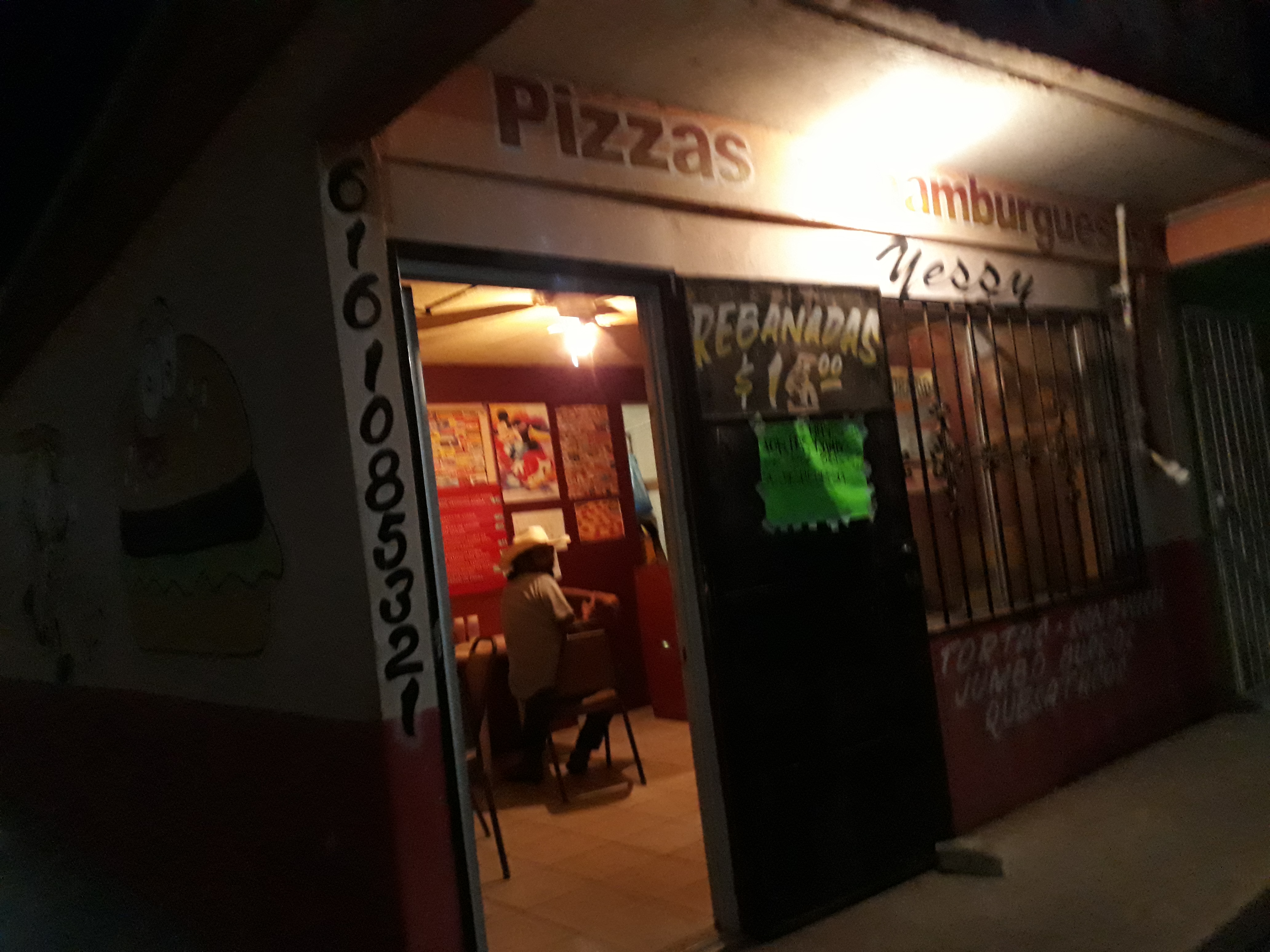 Pizzas Y Hamburguesas Yessy image 10