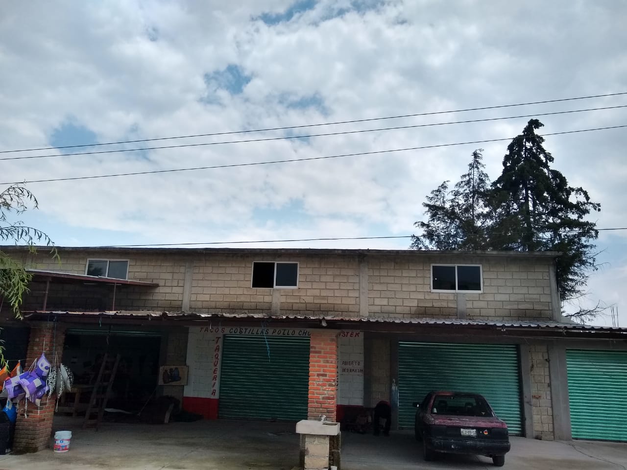 Tacos Pérez de pollo costilla chorizo bistek al carbon image 10