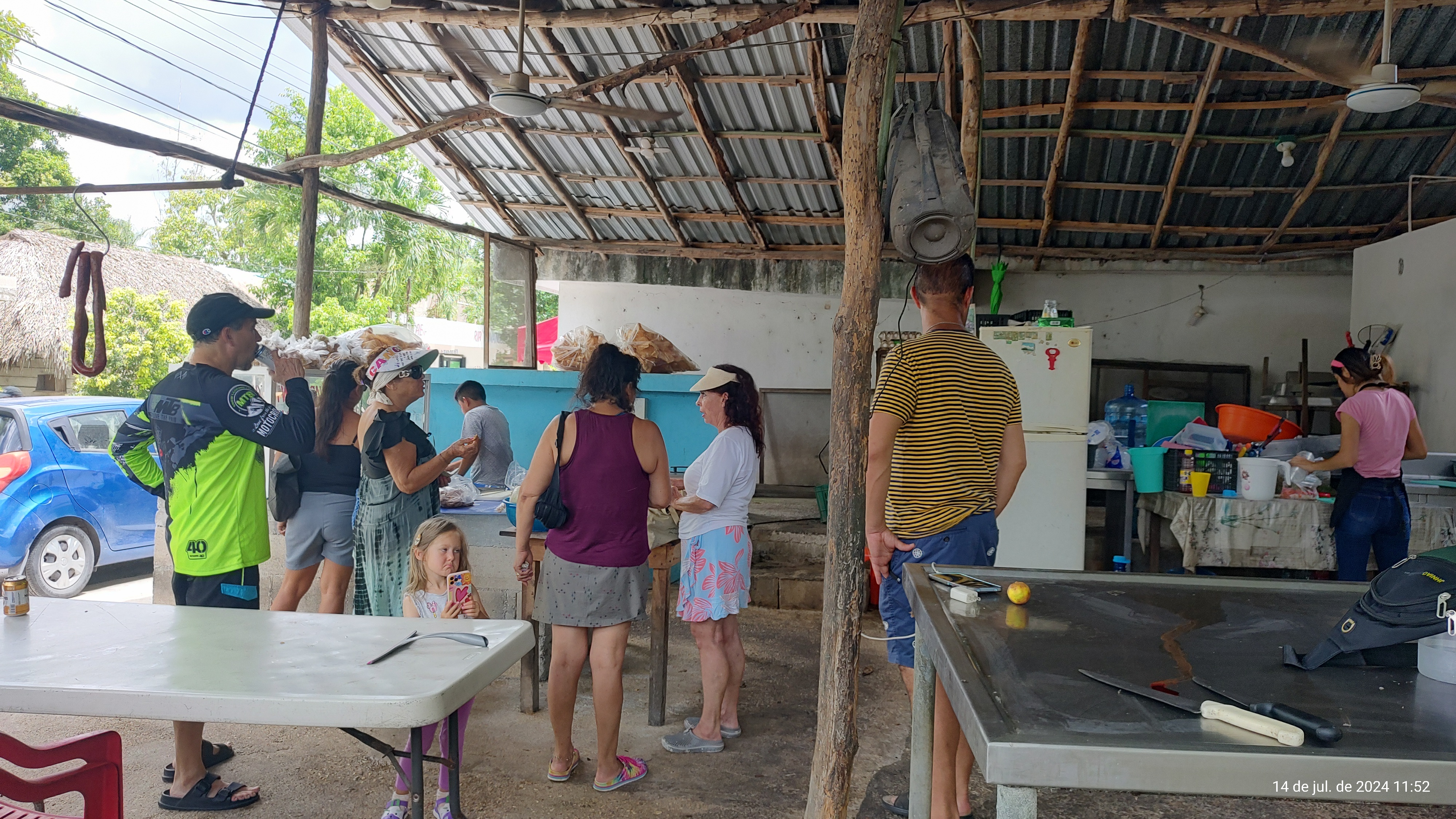 Chicharroneria "Jireh" image 4