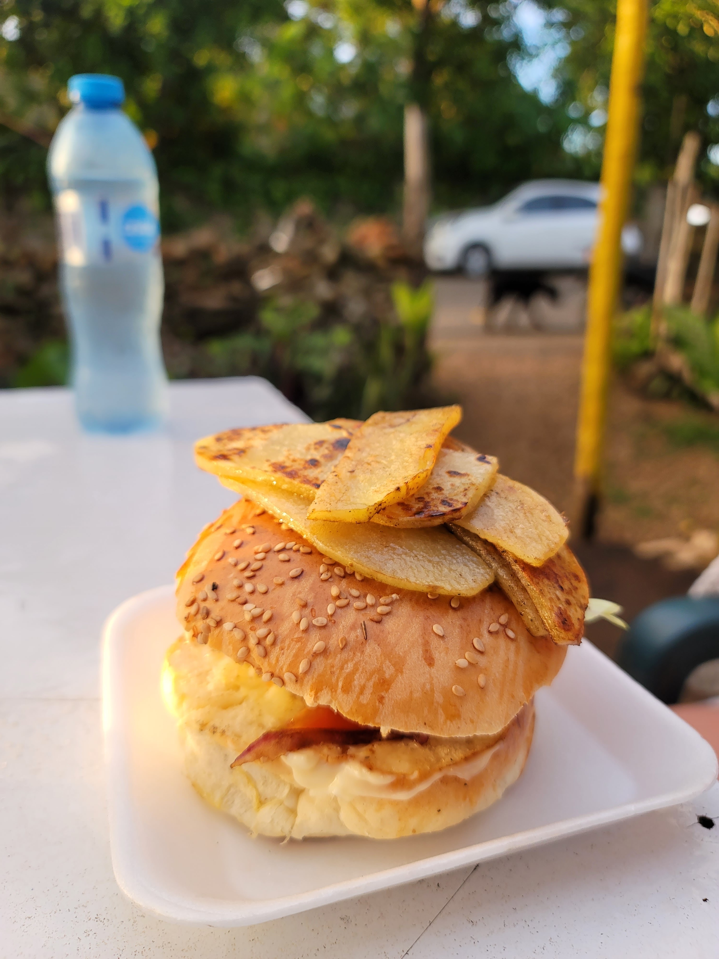 Tino's Burguer image 1