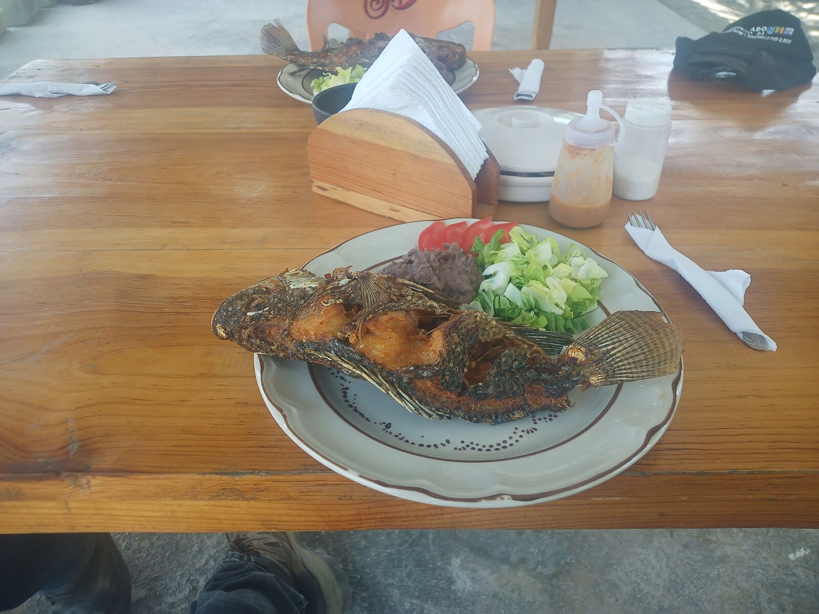 Pescado frito y desayunos image 2