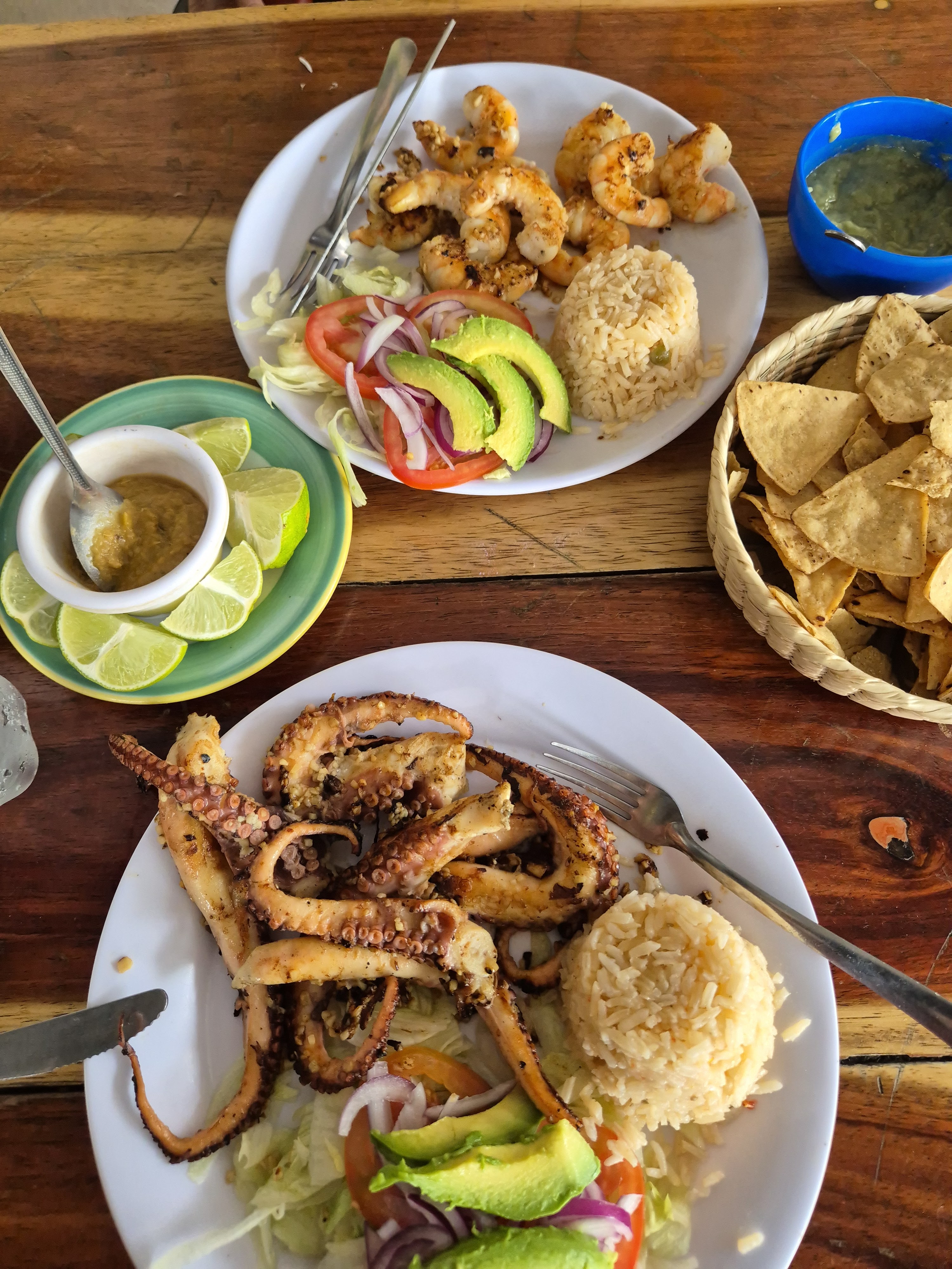 RESTAURANTE FAMILIAR LOS KORAS image 8