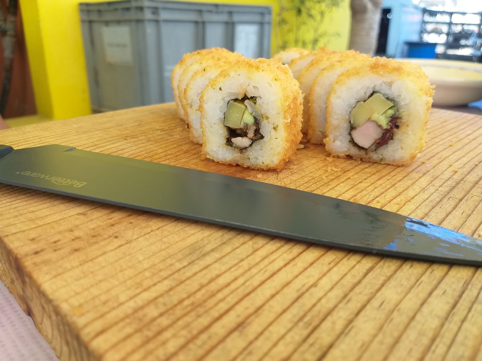Sushi Factory image 4