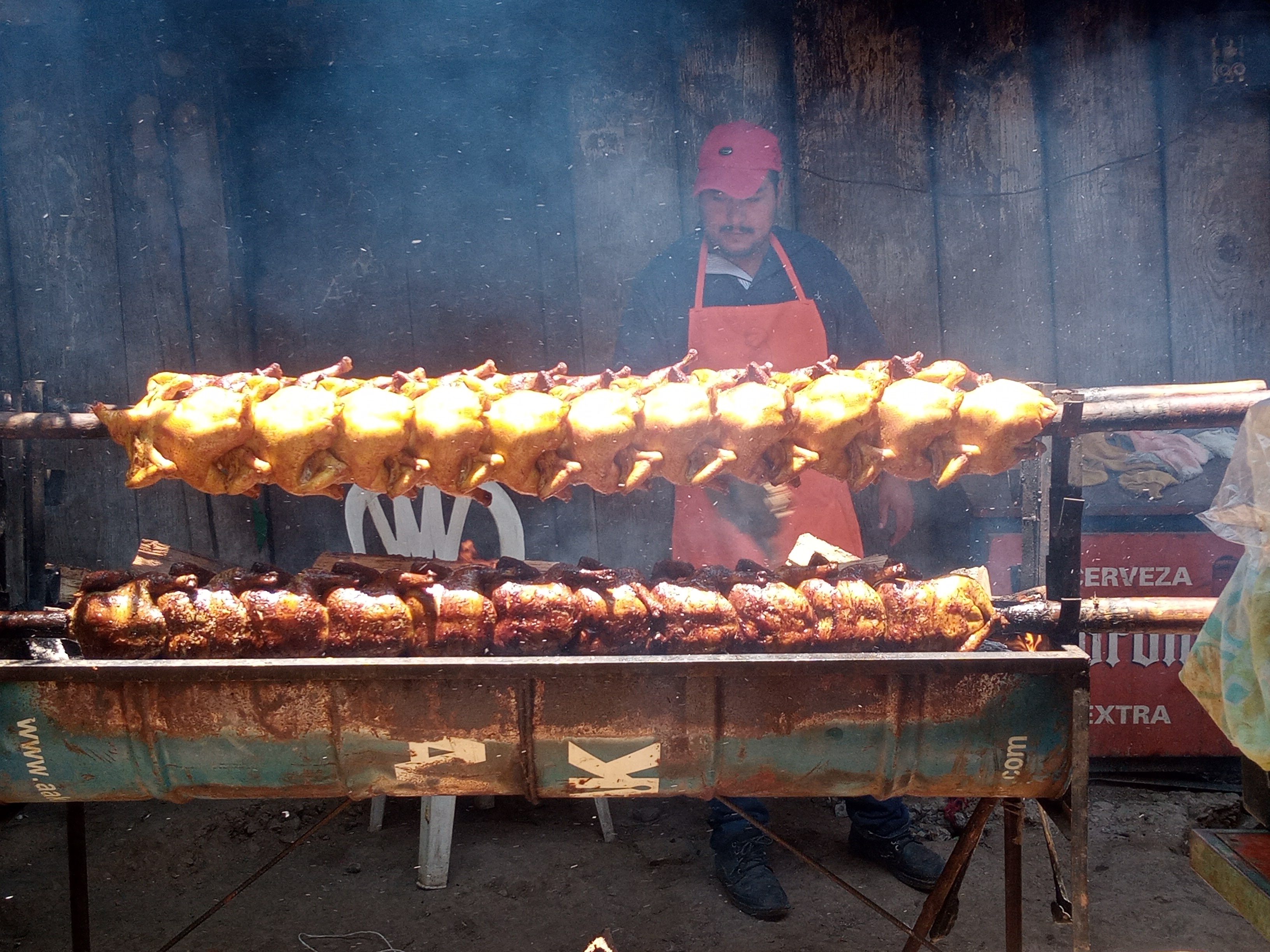 POLLOS A LA LEÑA "DON TOMY" image 1