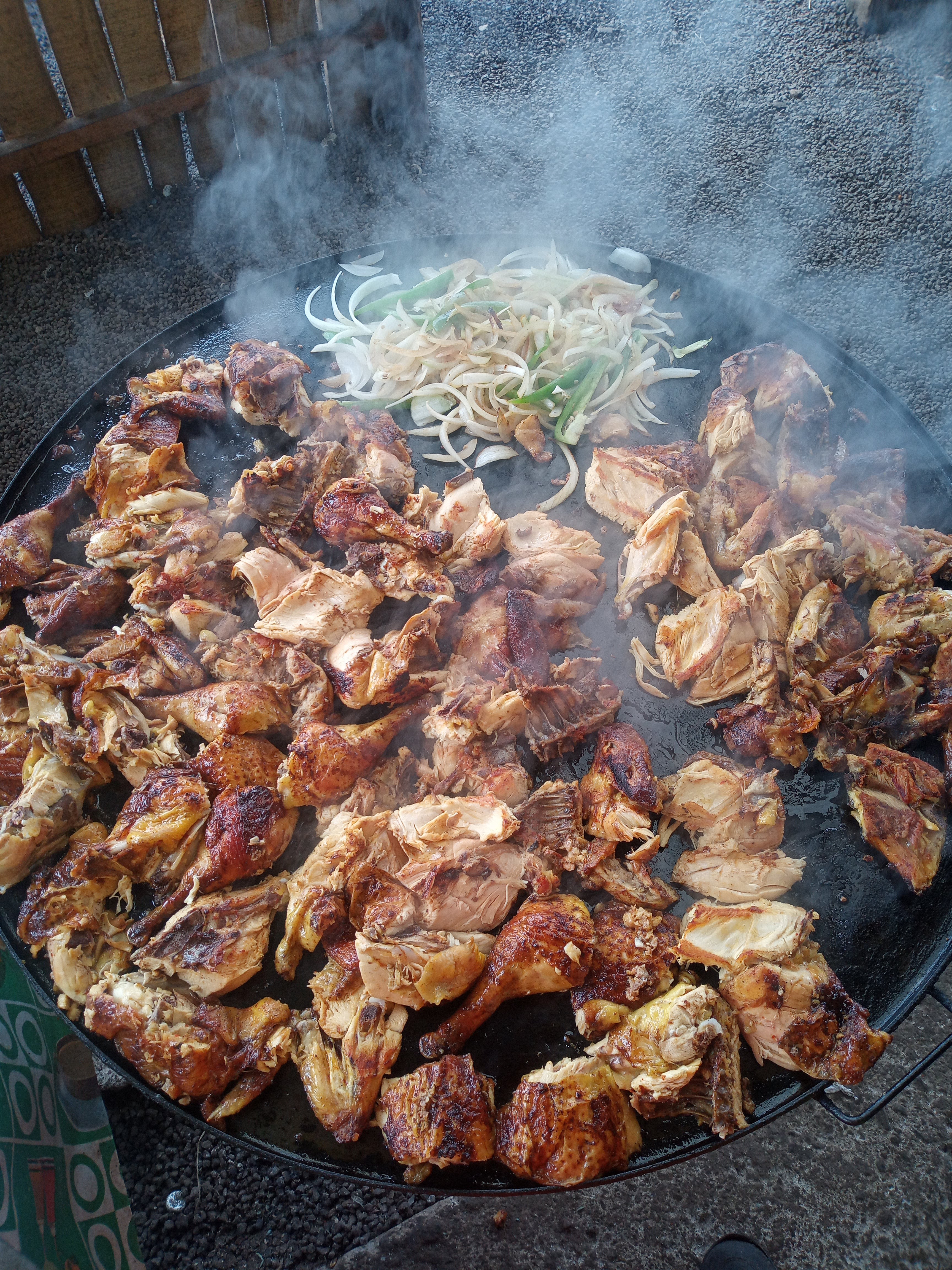 POLLOS A LA LEÑA "DON TOMY" image 2