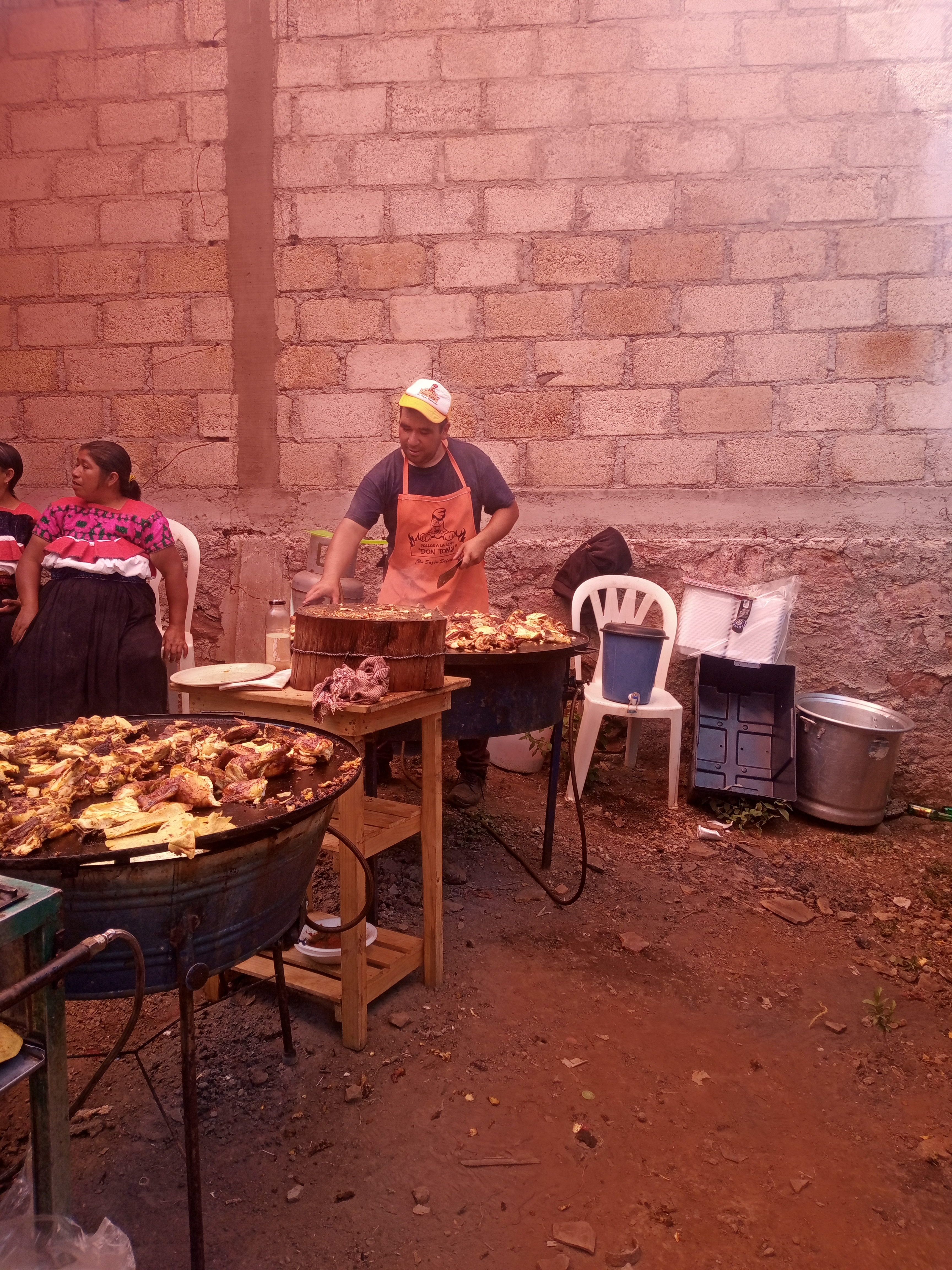 POLLOS A LA LEÑA "DON TOMY" image 10