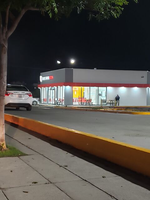 GOU GOU PIZZA - SUC. CEDROS image 7