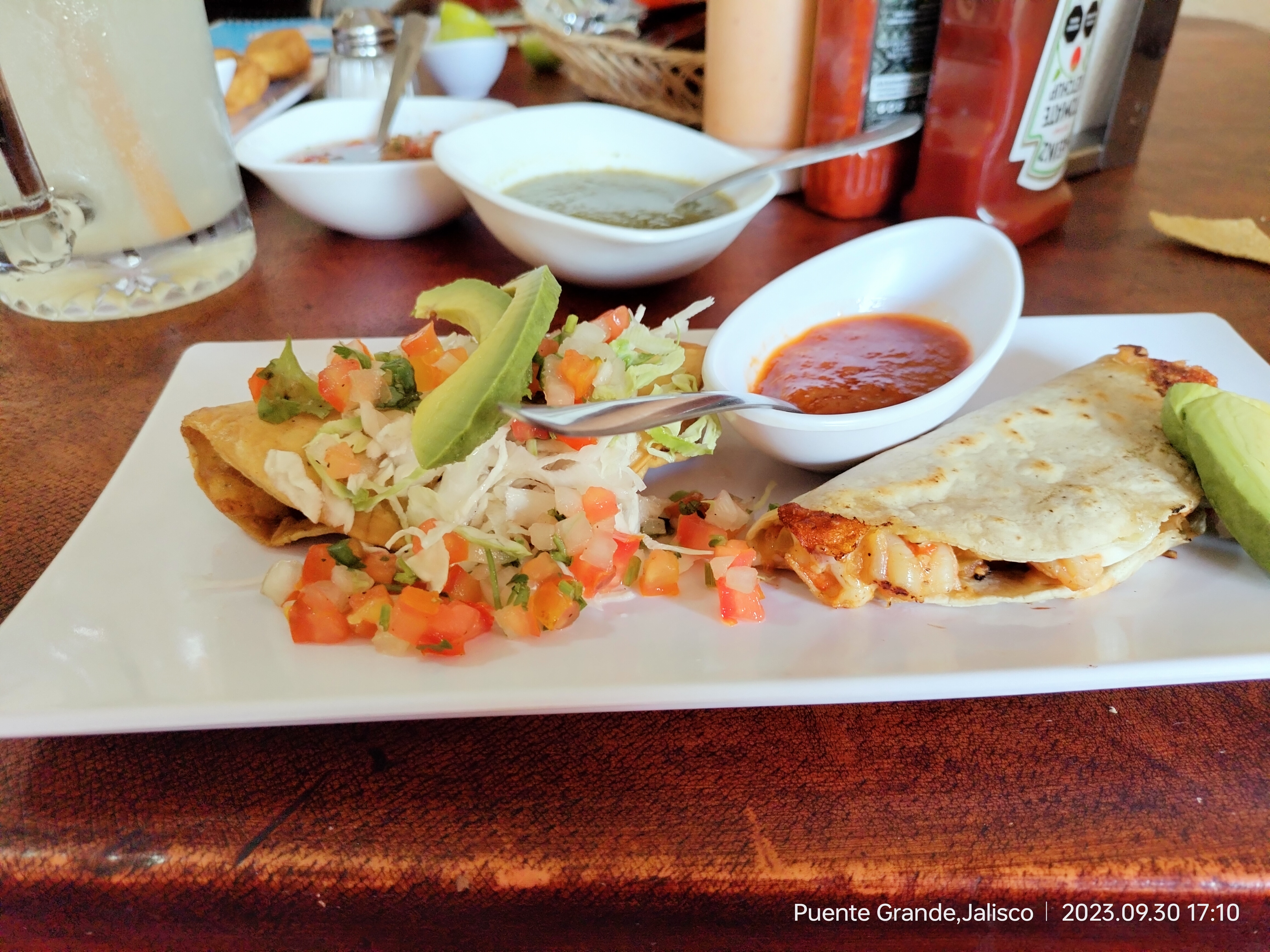 Miches & Mar image 3