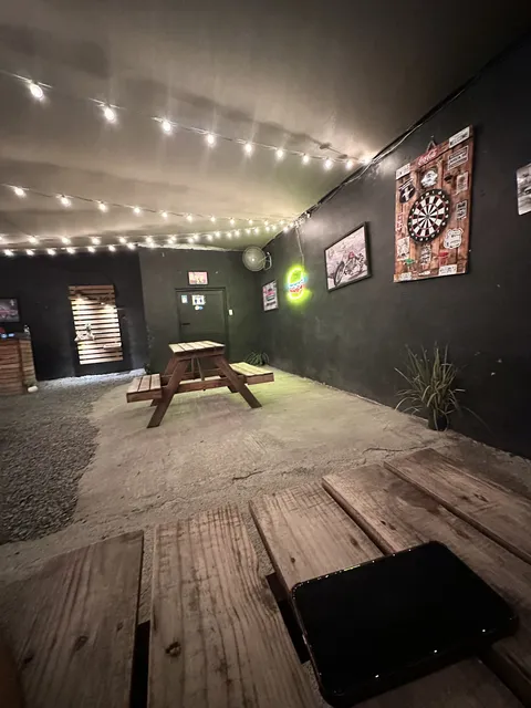 Burger Garage image 4