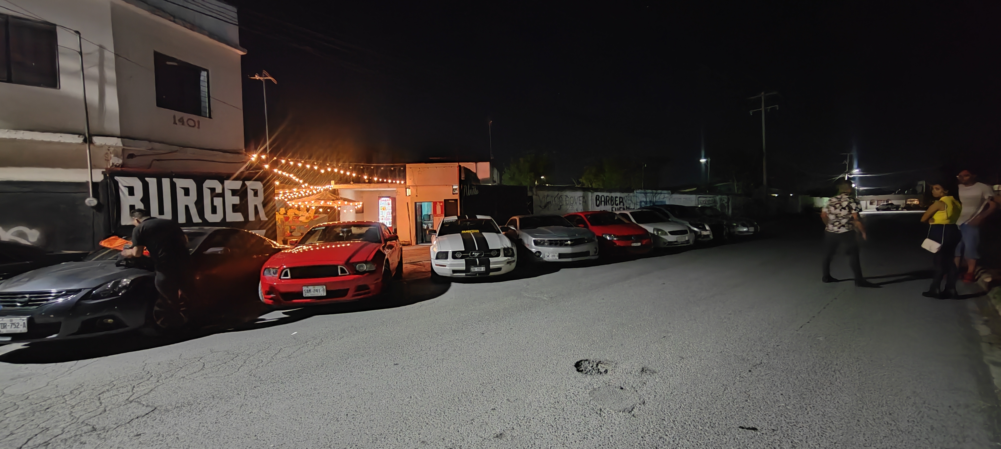 Burger Garage image 8