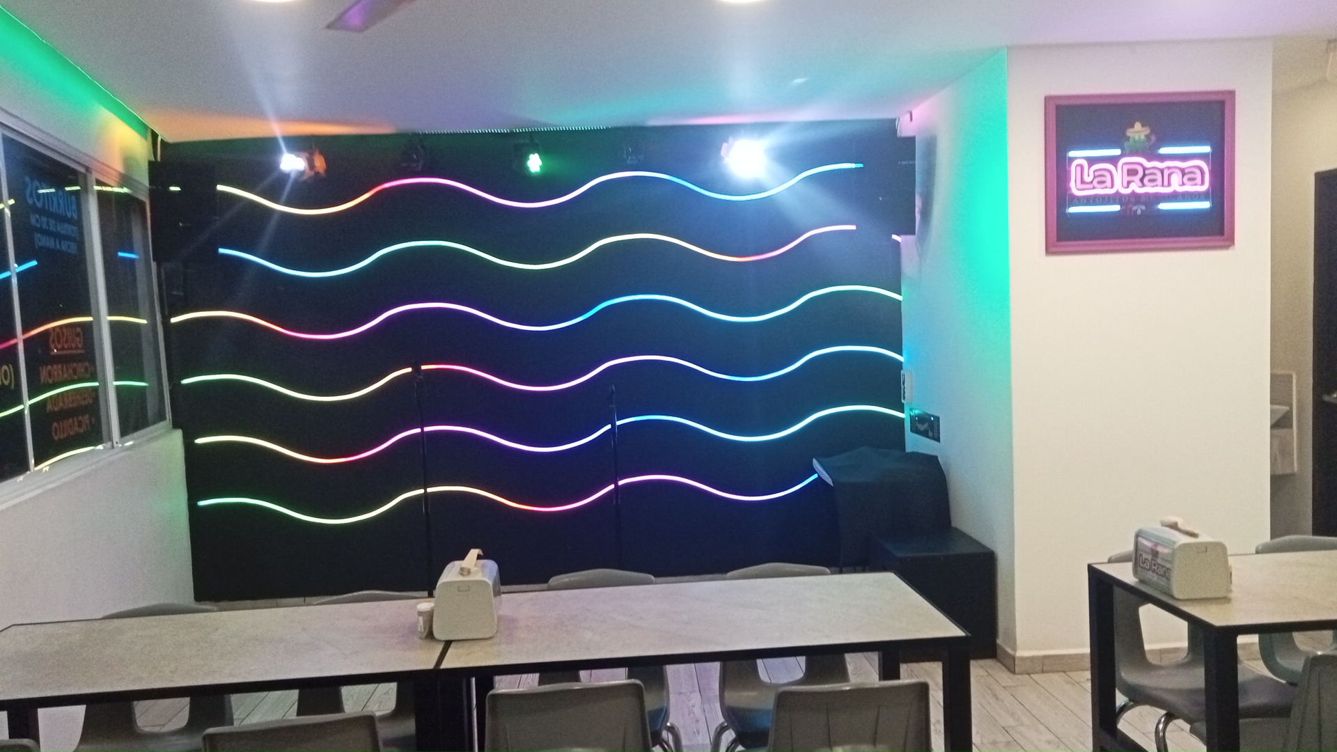 Antojitos Mexicanos La Rana image 3