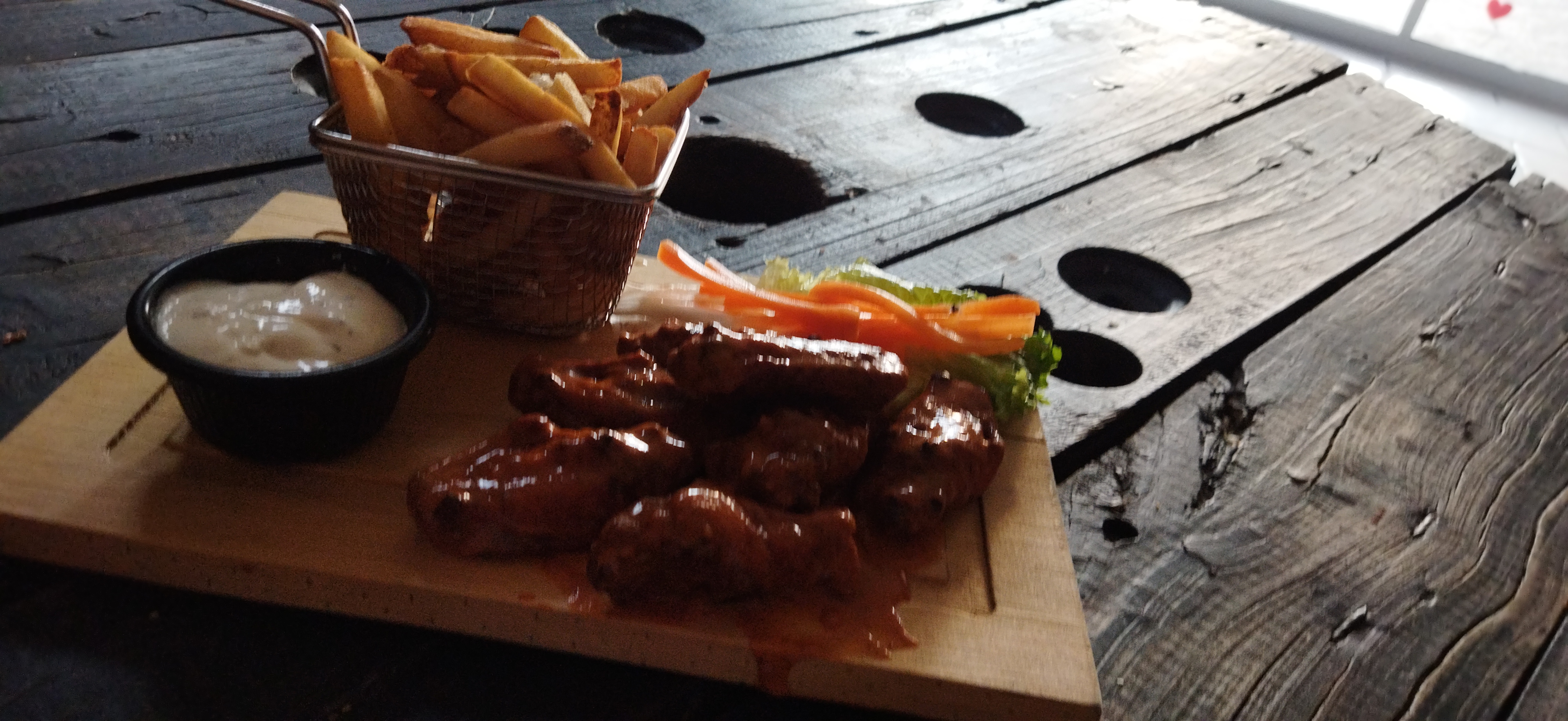 Bundio's Grill image 4