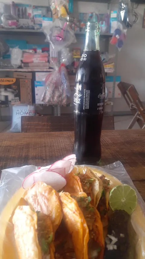 Taqueria jimenez taco&bar image 3
