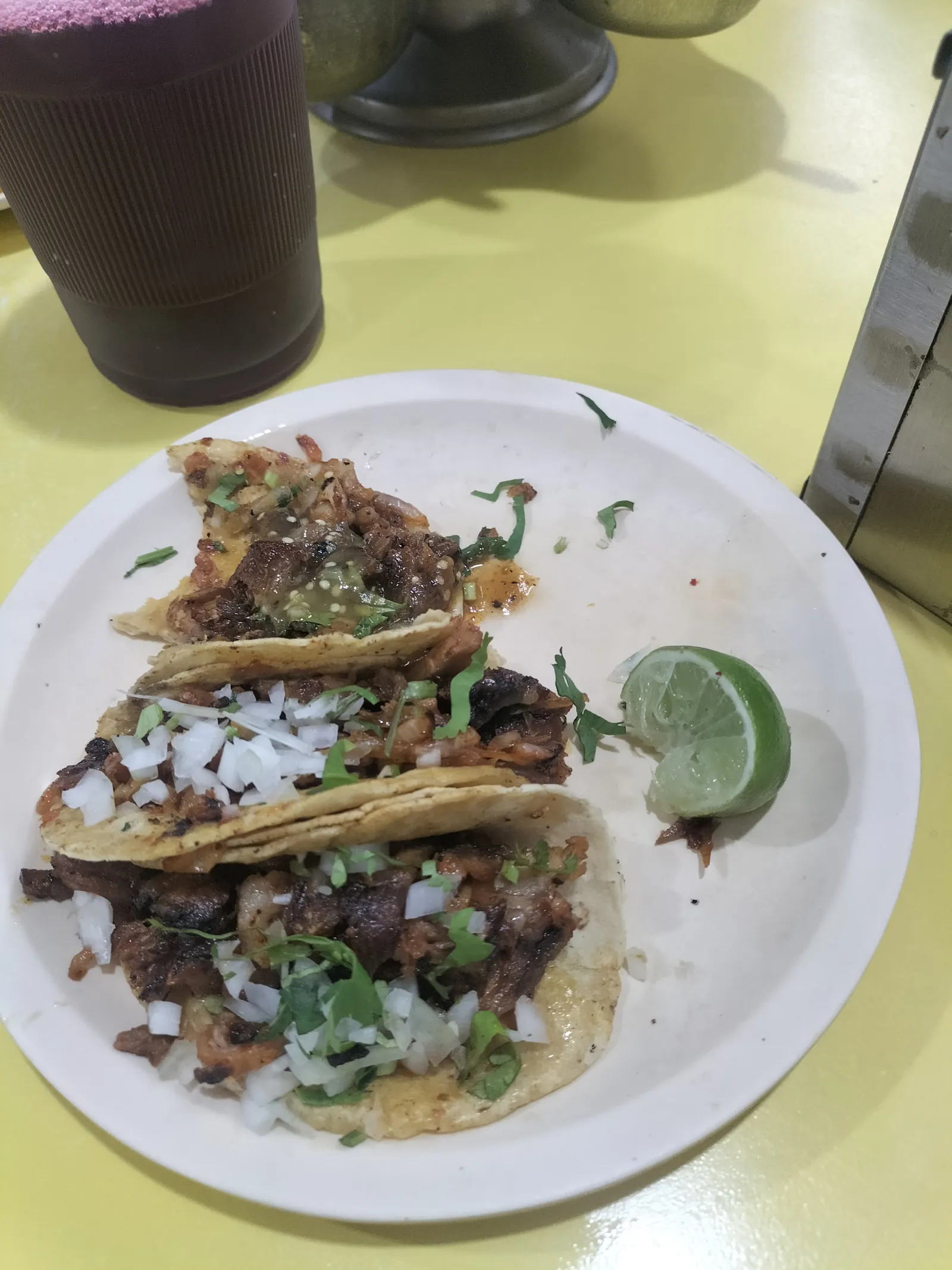 Taqueria "Los Cuñados" image 3
