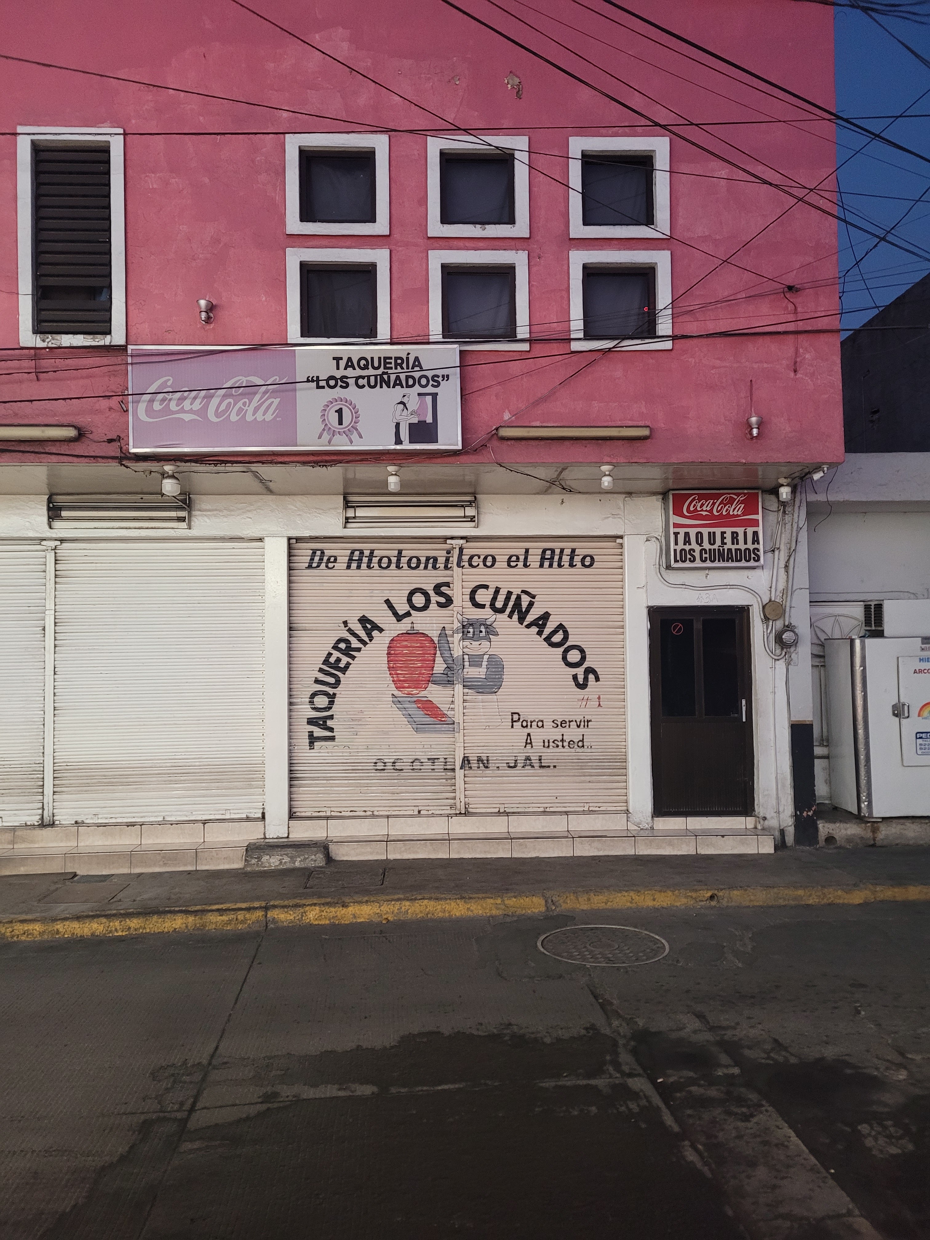 Taqueria "Los Cuñados" image 10