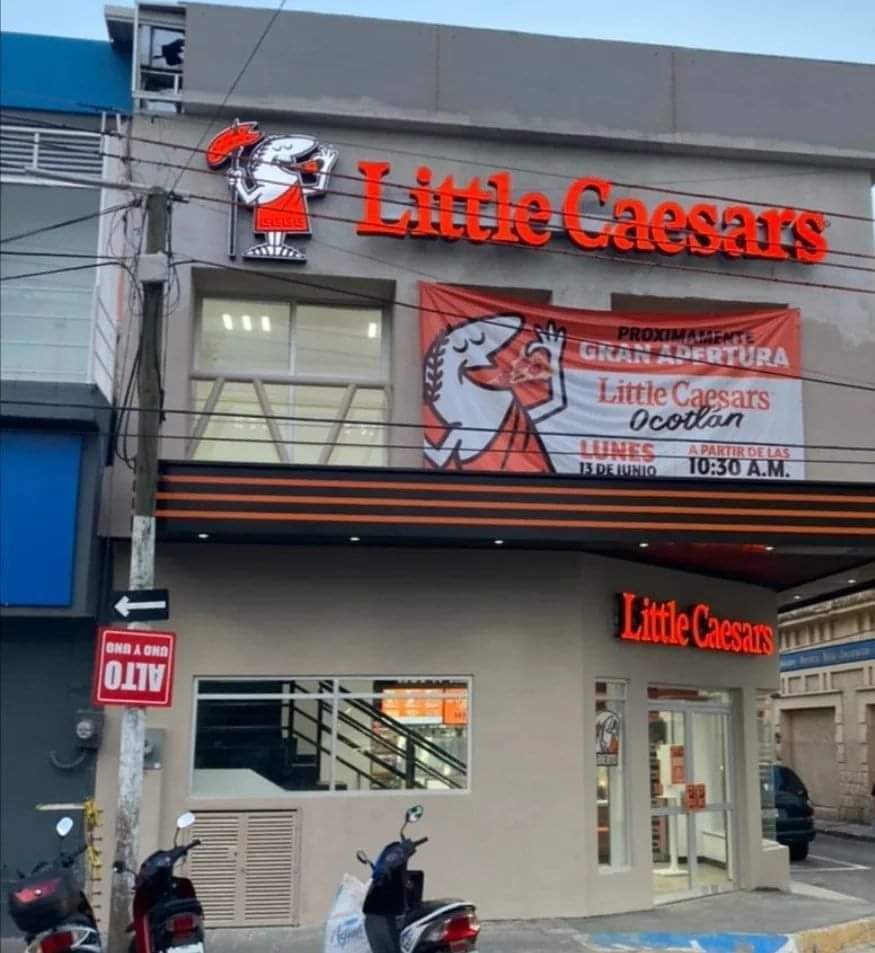 Little Caesars Ocotlán image 9