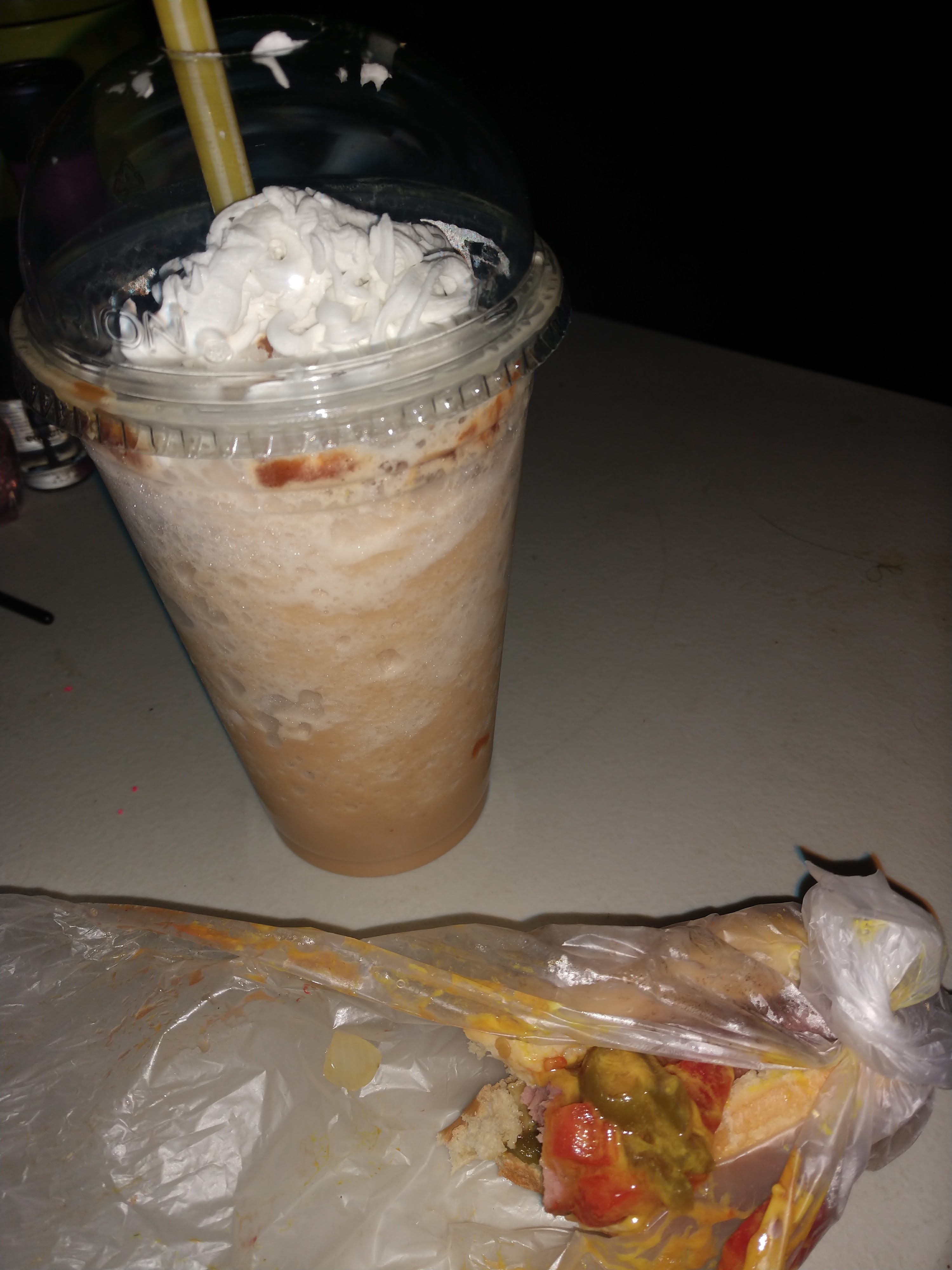 Hamburguesas al carbón ! Y más "Los Henrry's" image 9