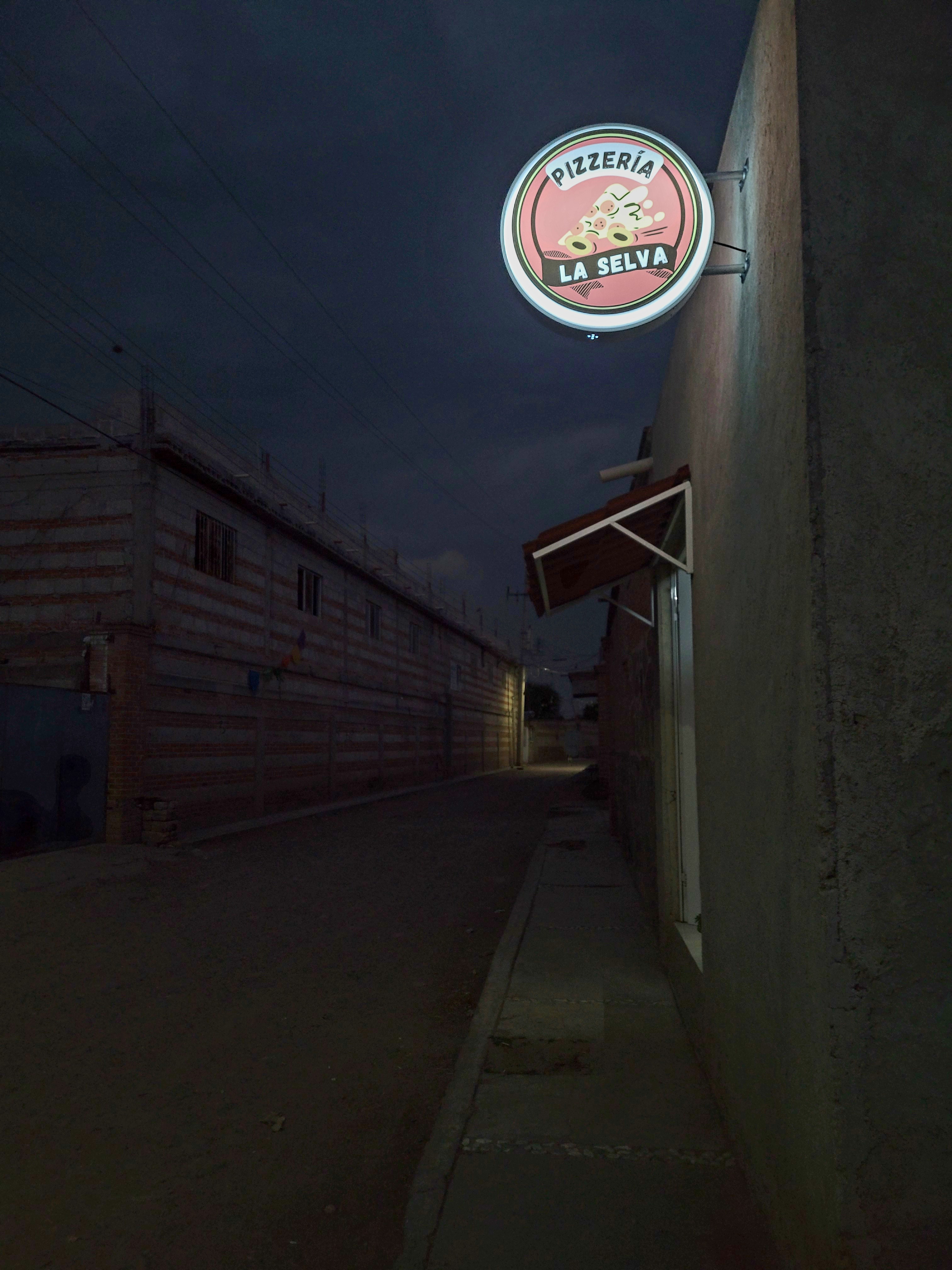 Pizzería La Selva image 1